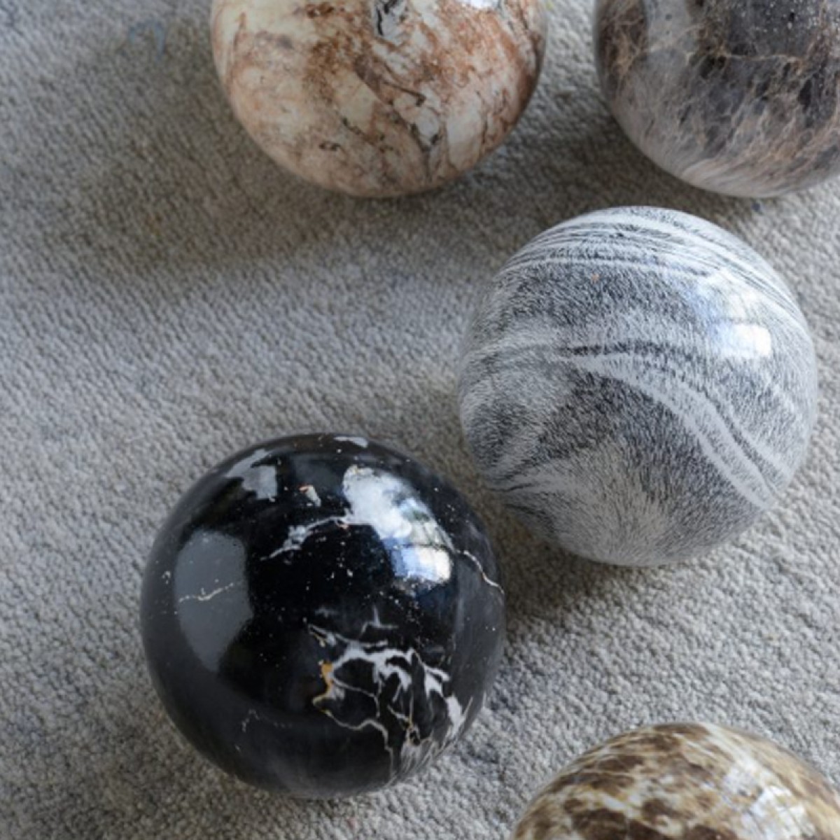Artekko Marbleized Διακοσμητικές Κεραμικές Σφαίρες σε Γκρι Αποχρώσεις (10x10x9.5)cm 3pcs
