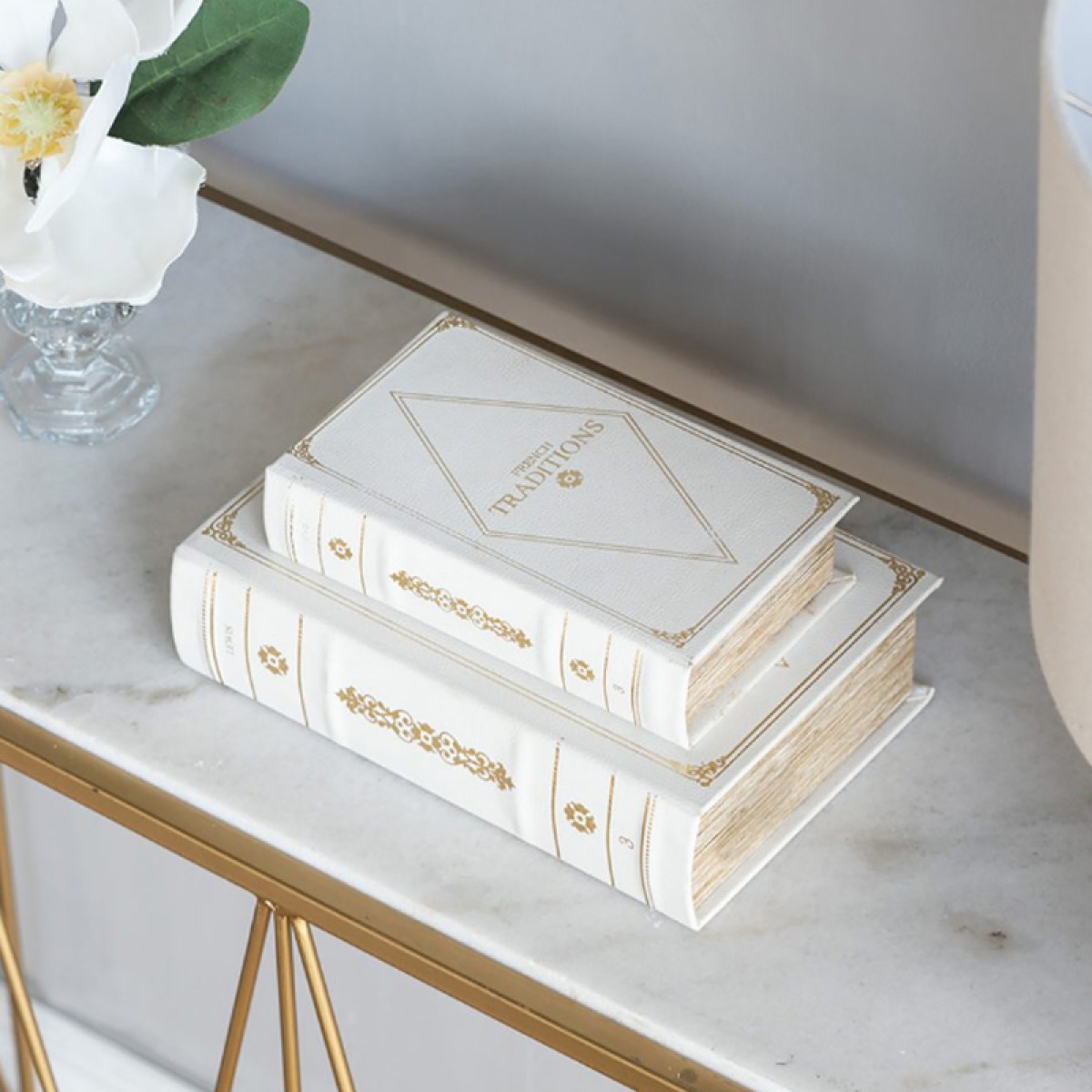 Artekko Book Διακοσμητικά Βιβλία MDF με Αποθηκευτικό Χώρο σε Λευκό με Χρυσό (27x17.5x6.5)cm 2pcs