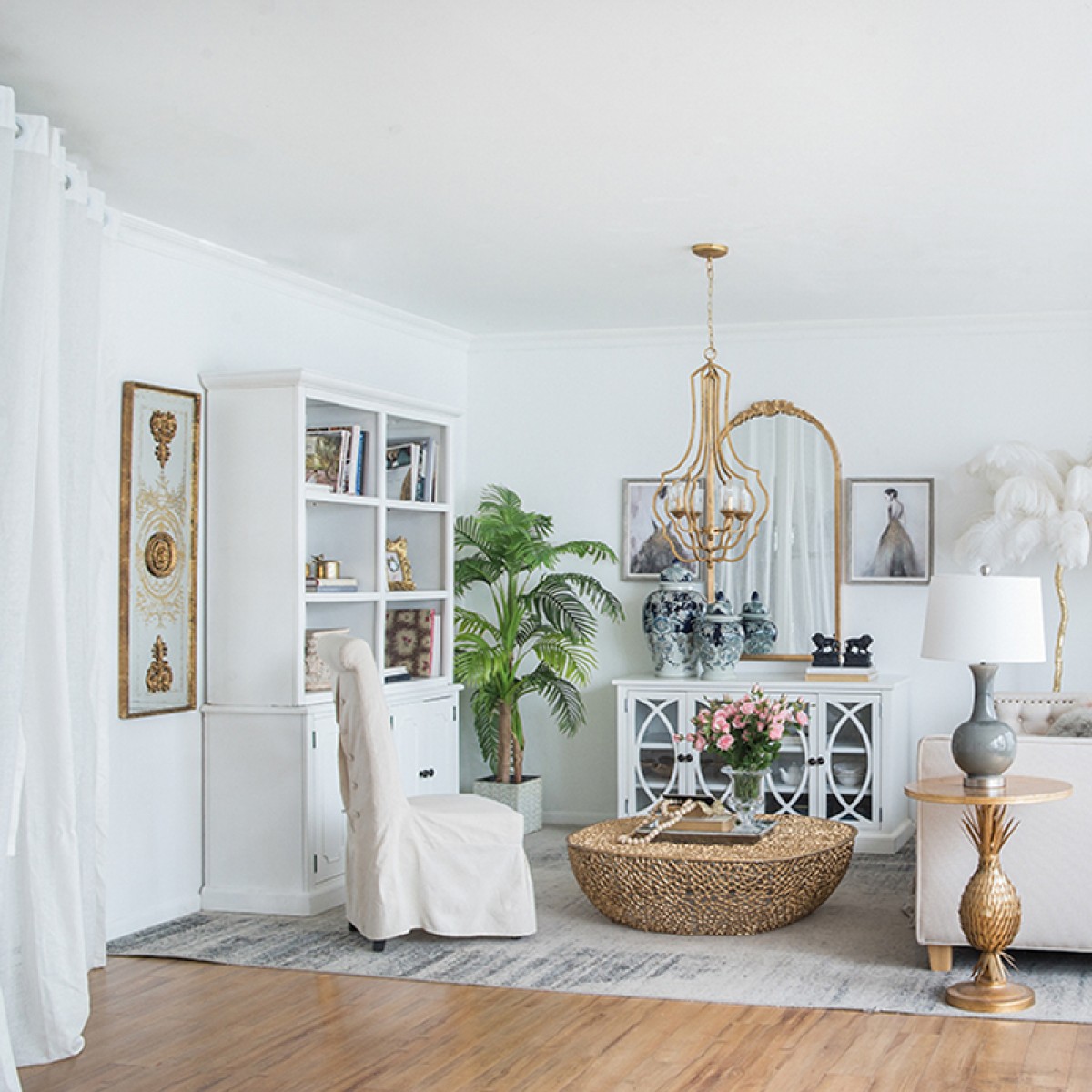 Artekko Mirror MDF  Καθρέπτης Τοίχου με Ανάγλυφες Χρυσές Λεπτομέριες (40.4x4.1x121.9)cm 2pcs