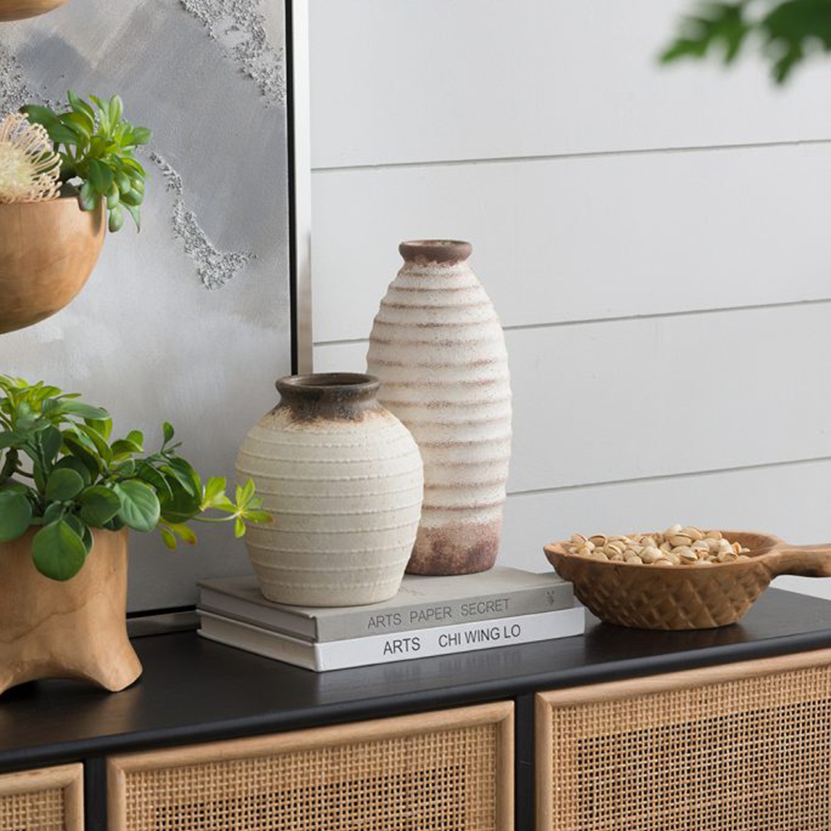 Artekko Antique Λευκό Κεραμικό Βάζο με Καφέ Λεπτομέρειες (12.7x12.7x28.4)cm