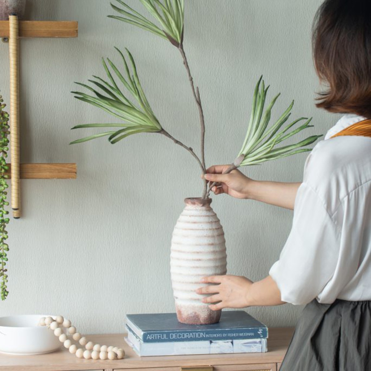 Artekko Antique Λευκό Κεραμικό Βάζο με Καφέ Λεπτομέρειες (12.7x12.7x28.4)cm