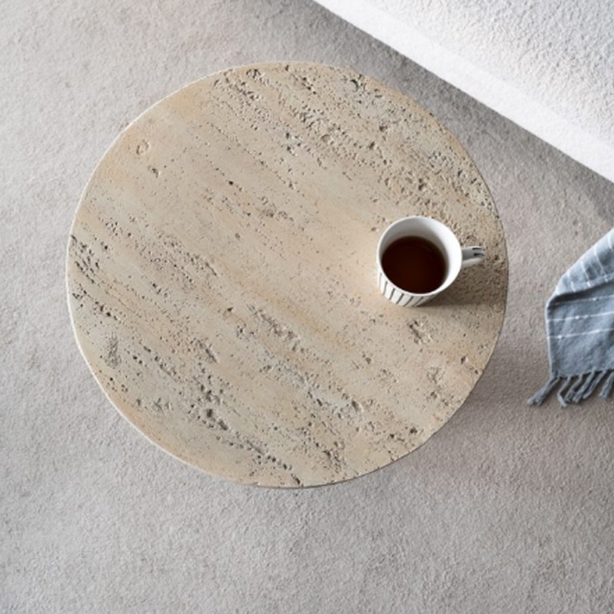 Artekko Taric Μπεζ Βοηθητικό Τραπέζι από Μαγνήσιο (56x56x64.8)cm