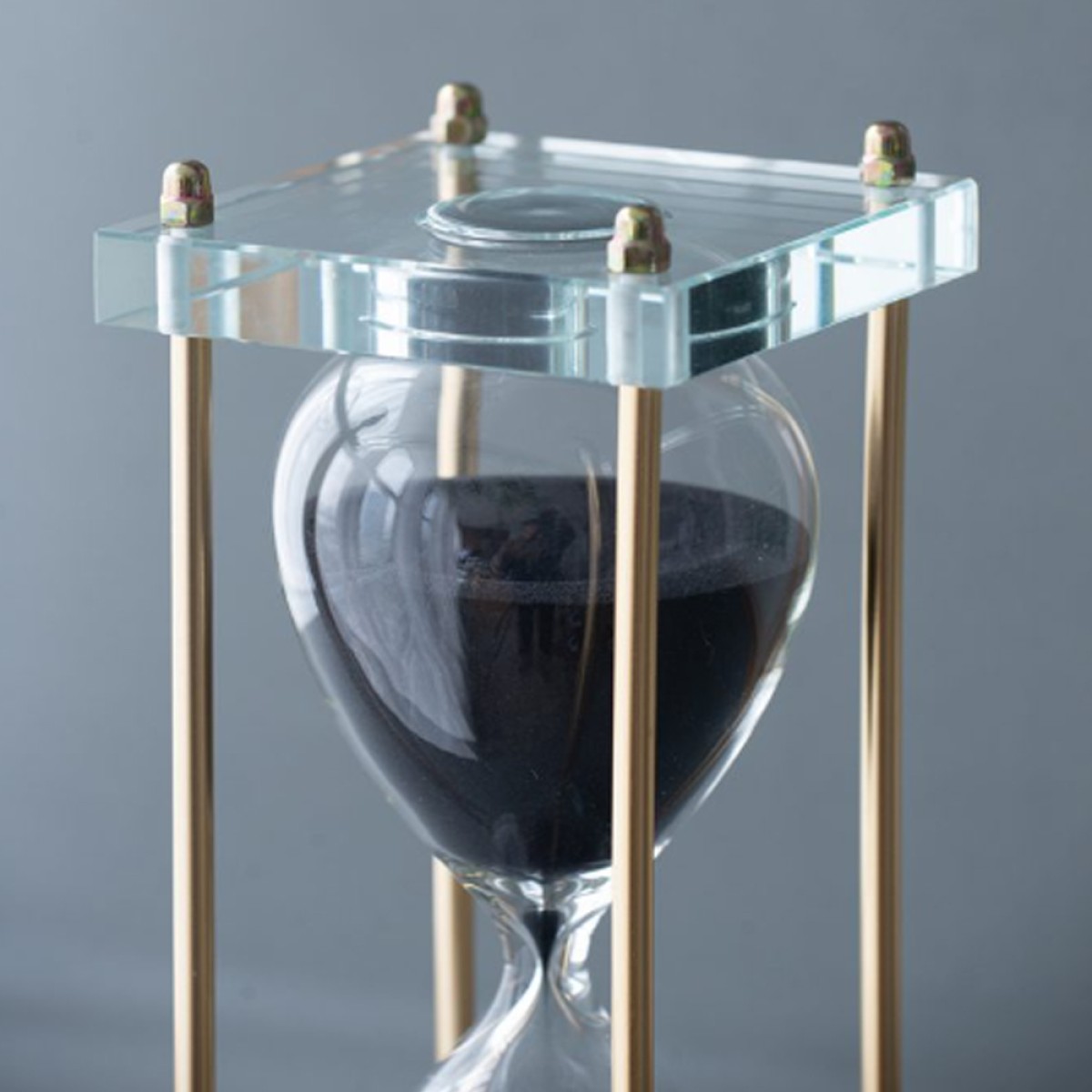 Artekko Hourglass Κλεψύδρα Διακοσμητική Γυαλί Κρύσταλλο Μαύρο Χρυσό (7.6x7.6x20.5)cm