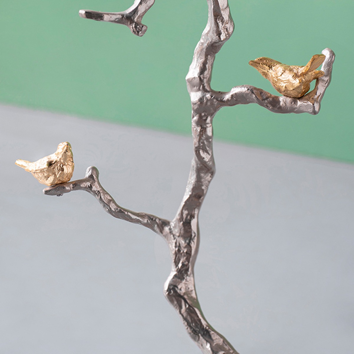 Artekko Branch Ασημί Μεταλλικό Βοηθητικό Τραπέζι με Χρυσές Λεπτομέρειες (43x43x71)cm