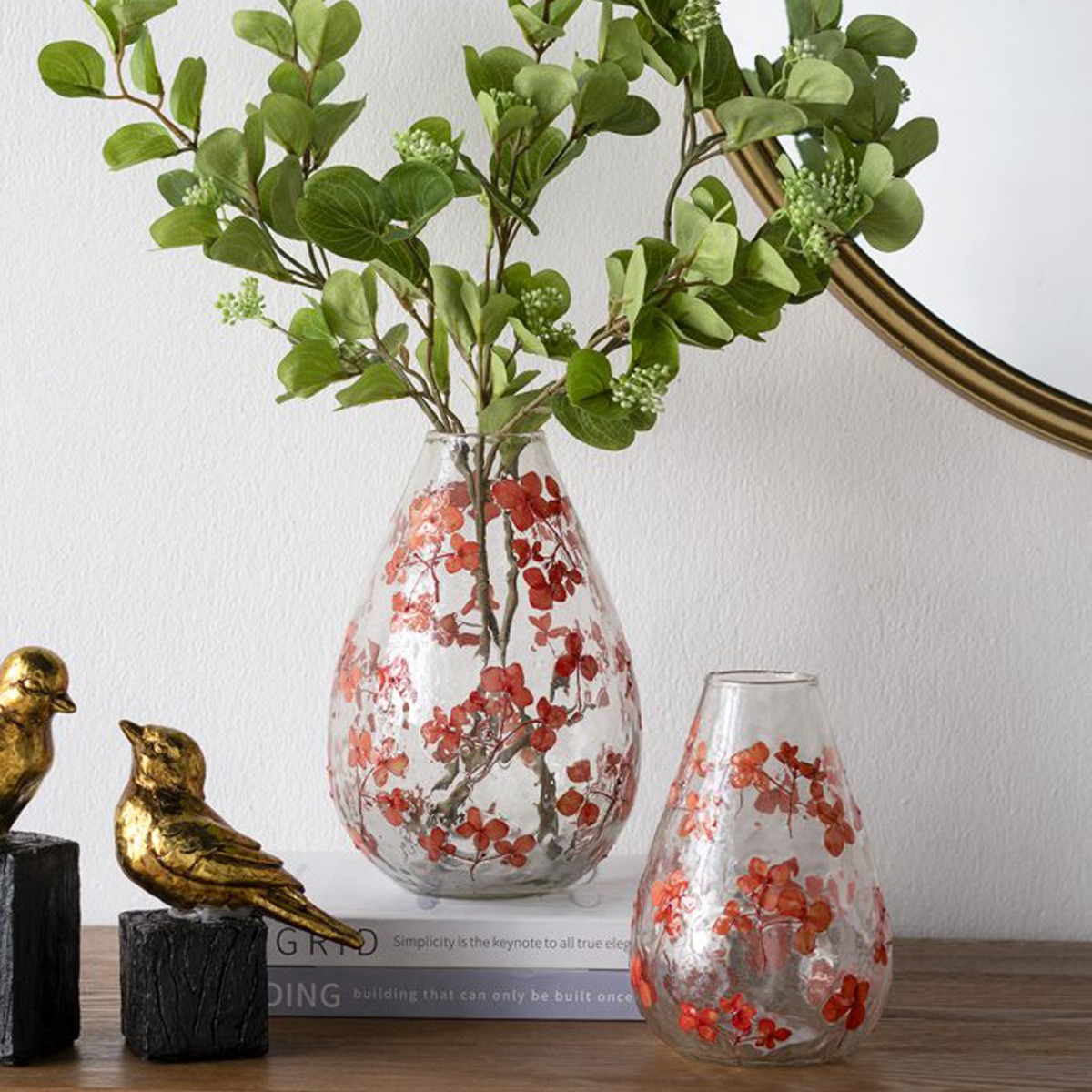 Artekko Aphelios Διάφανο Γυάλινο Βάζο με Πορτοκαλί Λουλούδια (12.5x12.5x18)cm