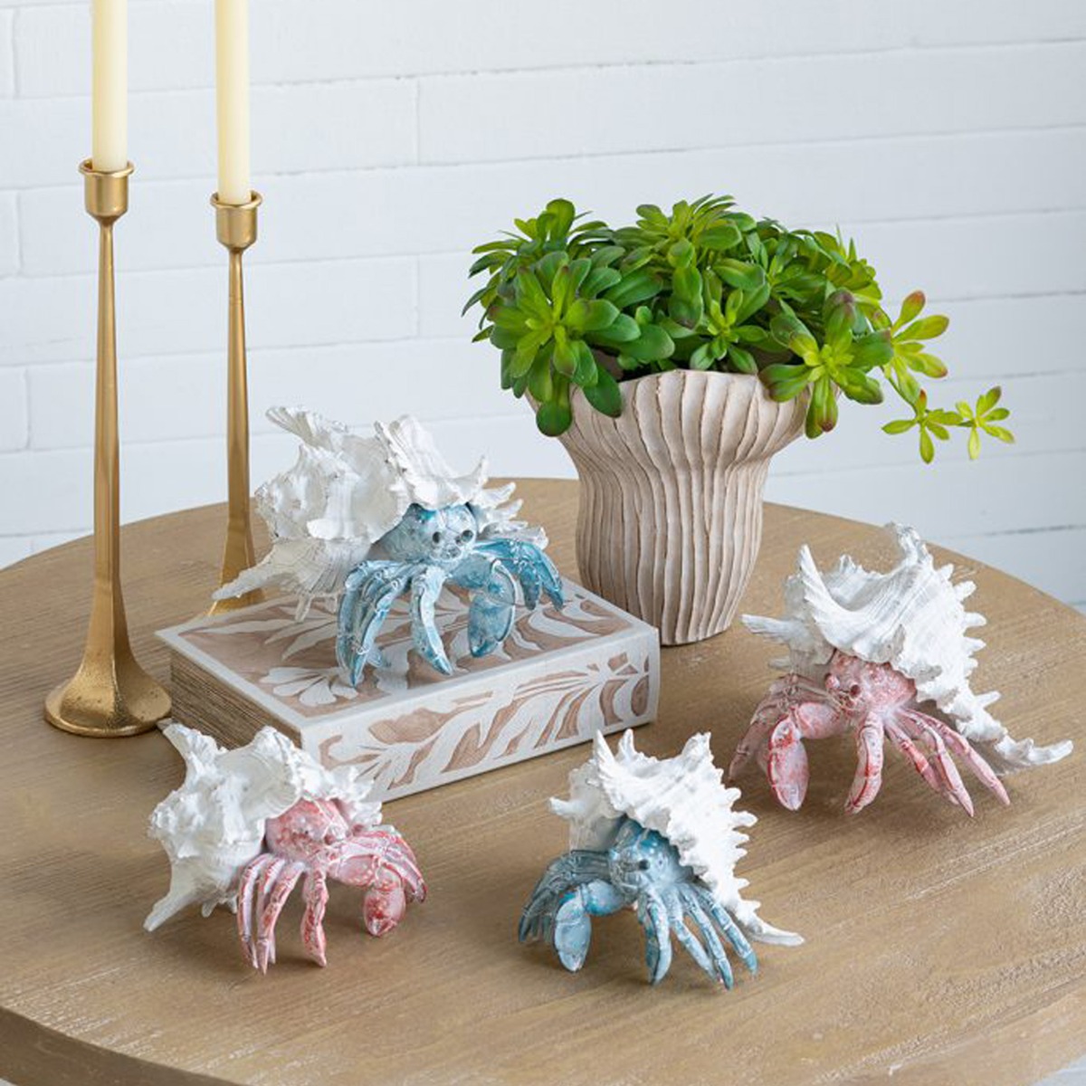 Artekko Animal Μπλε Επιτραπέζιο Διακοσμητικό Καβούρι σε Λευκό Κοχύλι από Ρητίνη (23.5x23.5x17.8)cm