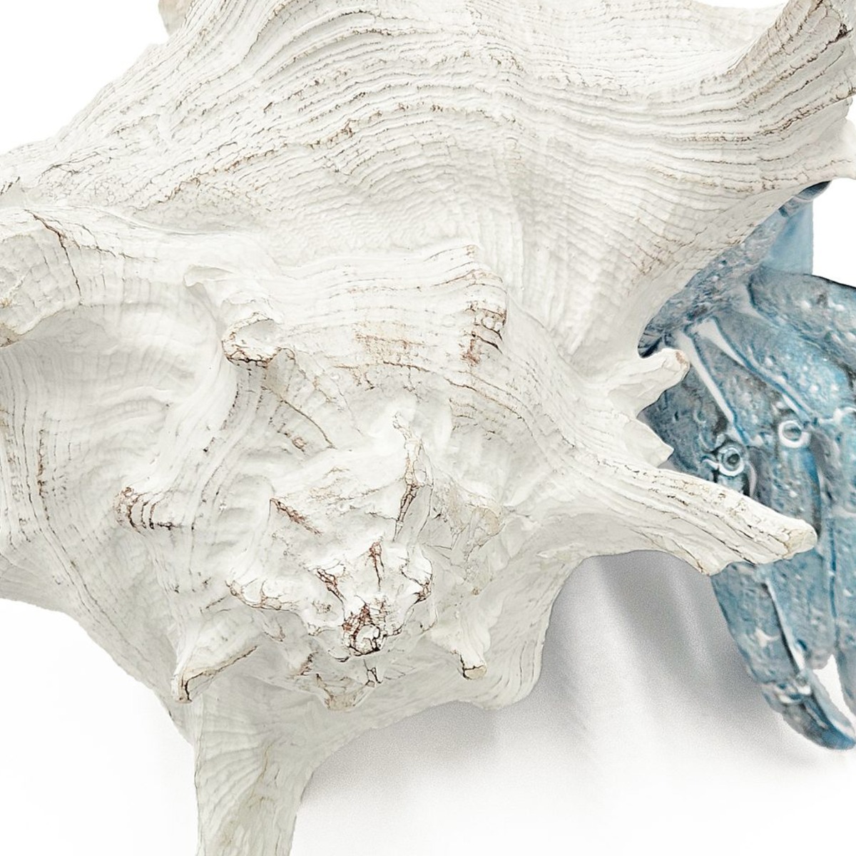 Artekko Animal Μπλε Επιτραπέζιο Διακοσμητικό Καβούρι σε Λευκό Κοχύλι από Ρητίνη (23.5x23.5x17.8)cm