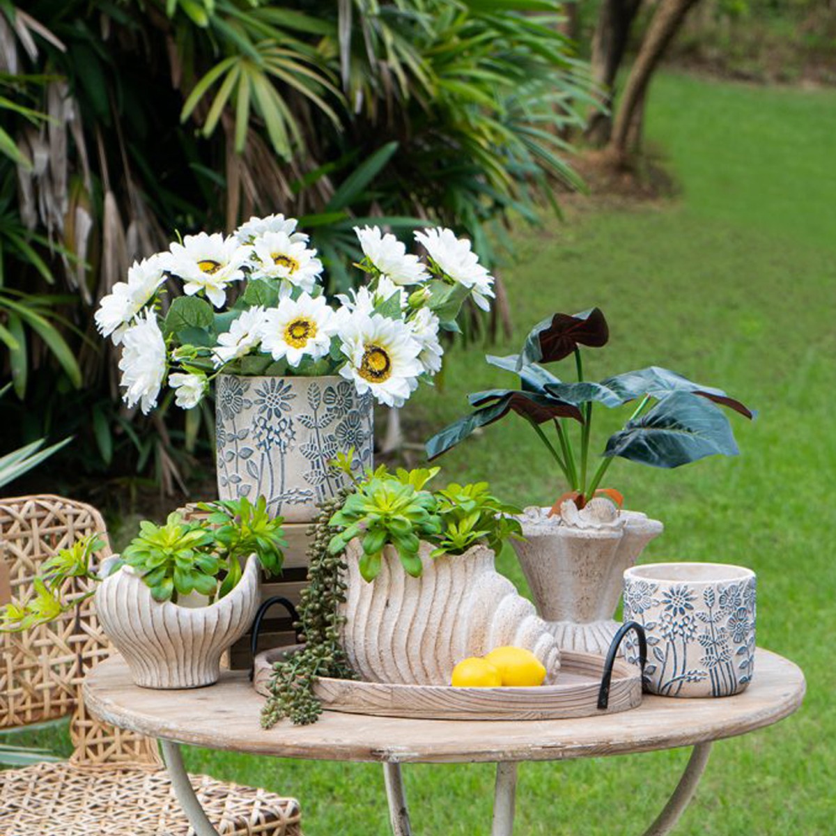 Artekko Cement Μπεζ Τσιμεντένιο Διακοσμητικό Δοχείο Κασπώ (19x18.5x14)cm