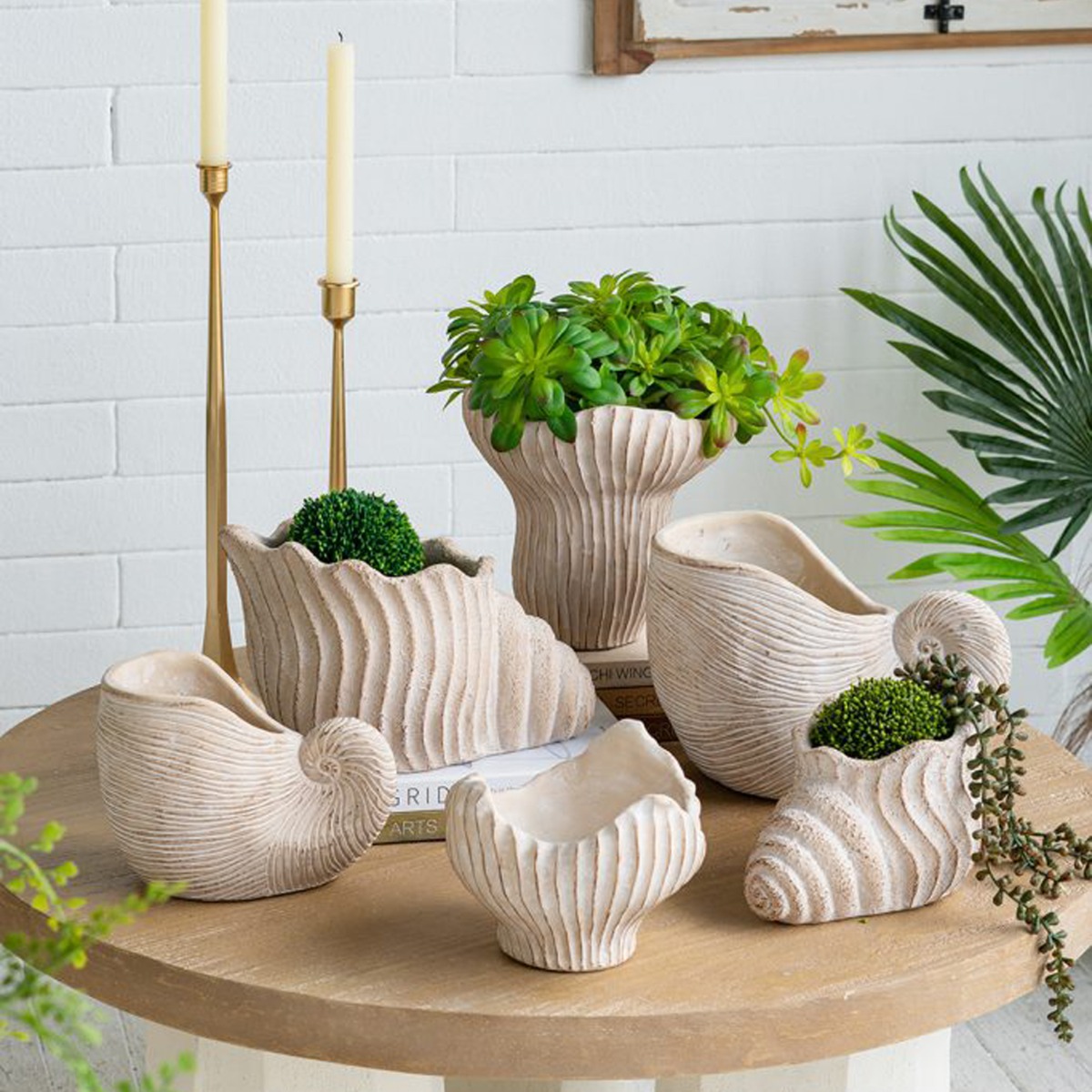 Artekko Cement Μπεζ Τσιμεντένιο Διακοσμητικό Δοχείο Κασπώ (23.5x22.5x22)cm