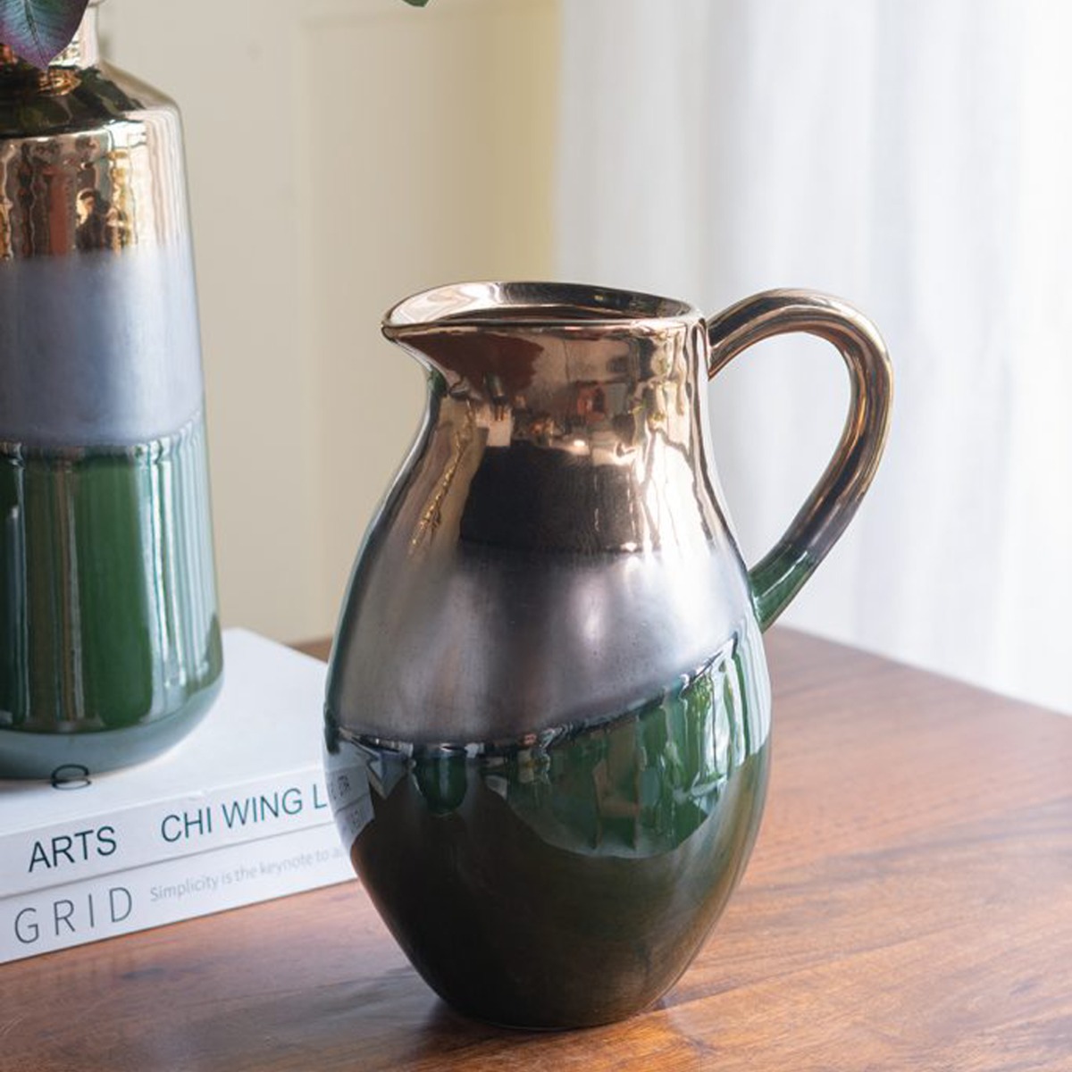 Artekko Electric Κεραμικό Βάζο Κανάτα σε Πράσινο με Μπρονζέ (20.5x16x25)cm Artekko Electric Κεραμικό Βάζο Κανάτα σε Πράσινο με Μπρονζέ (20.5x16x25)cm