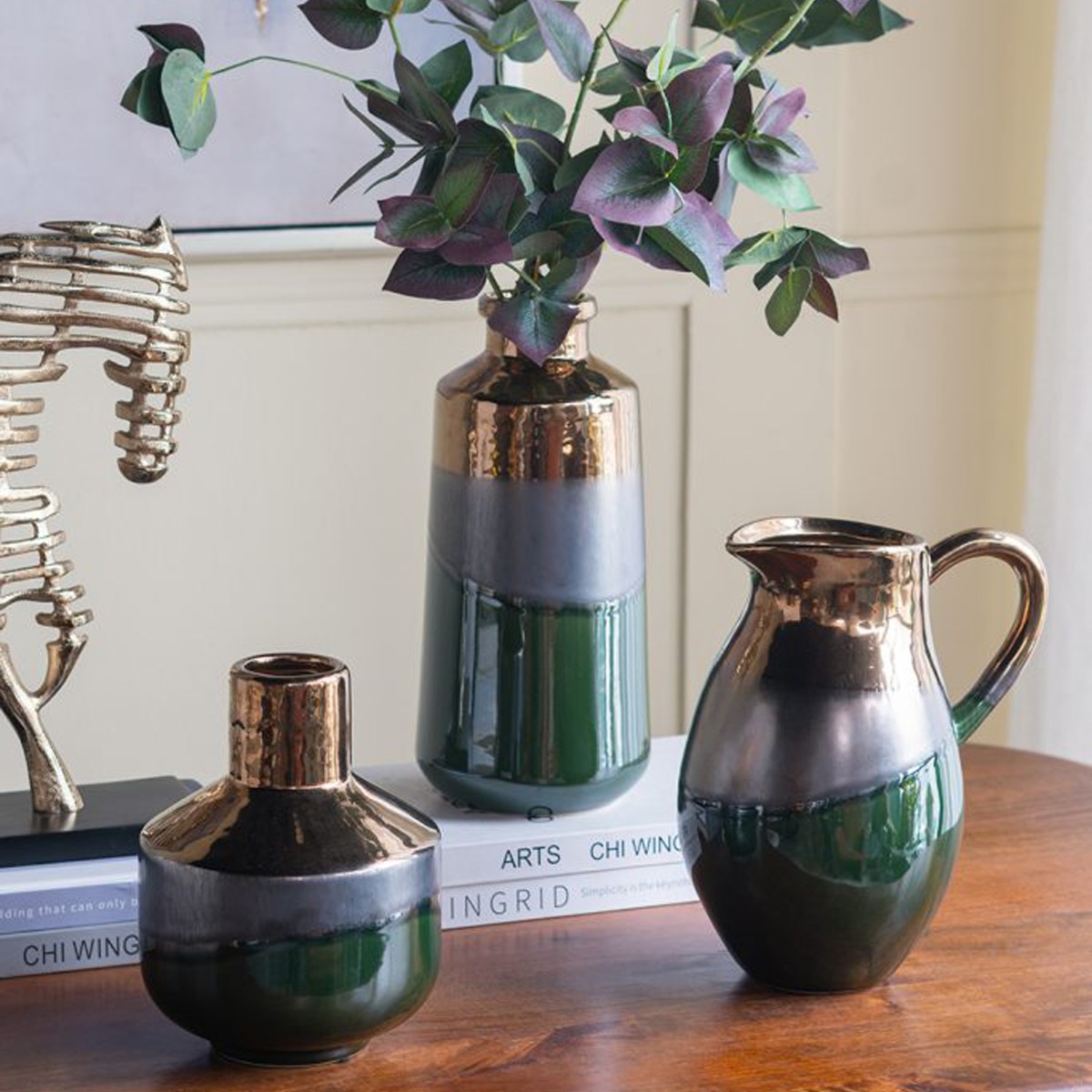 Artekko Electric Κεραμικό Βάζο Κανάτα σε Πράσινο με Μπρονζέ (20.5x16x25)cm Artekko Electric Κεραμικό Βάζο Κανάτα σε Πράσινο με Μπρονζέ (20.5x16x25)cm