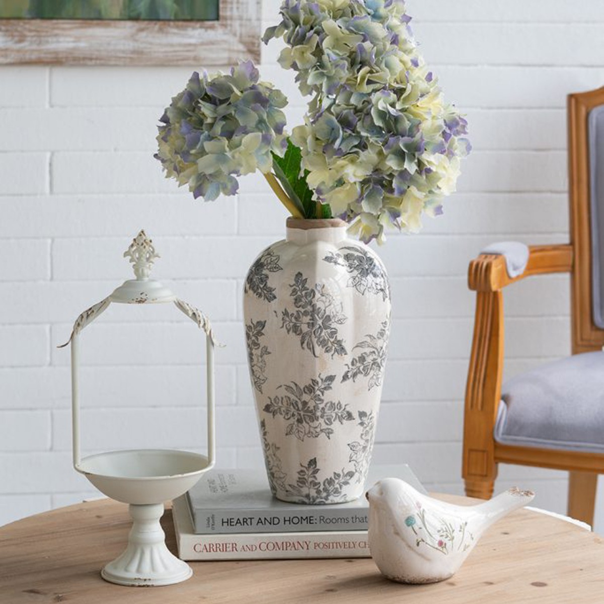 Artekko Aging Λευκό Κεραμικό Βάζο με Γκρι Λουλούδια (20.5x20.5x34.5)cm