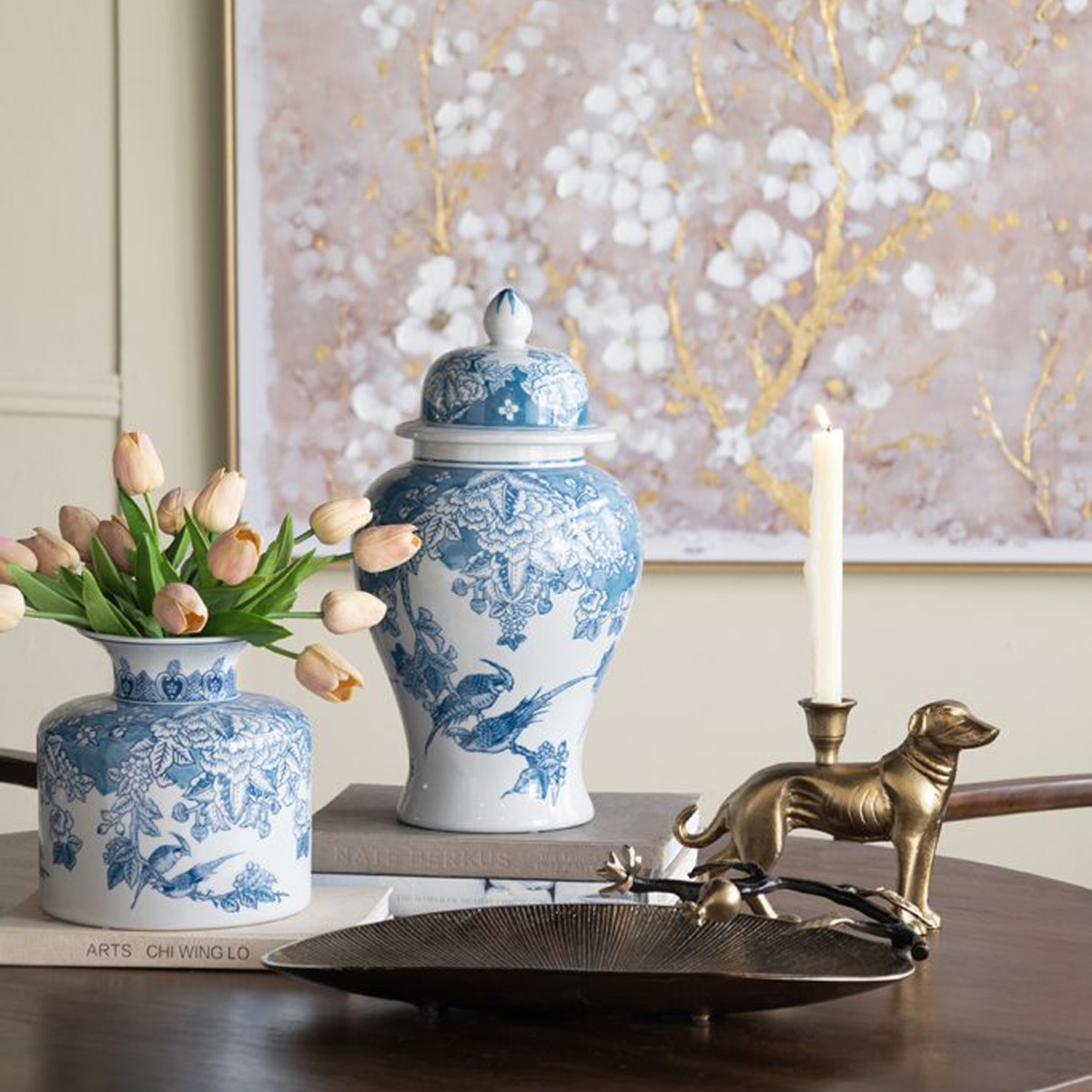 Artekko Melania Διακοσμητικό Δοχείο Βάζο με Καπάκι Πορσελάνης σε Άσπρο με Μπλε (21x21x29.5)cm