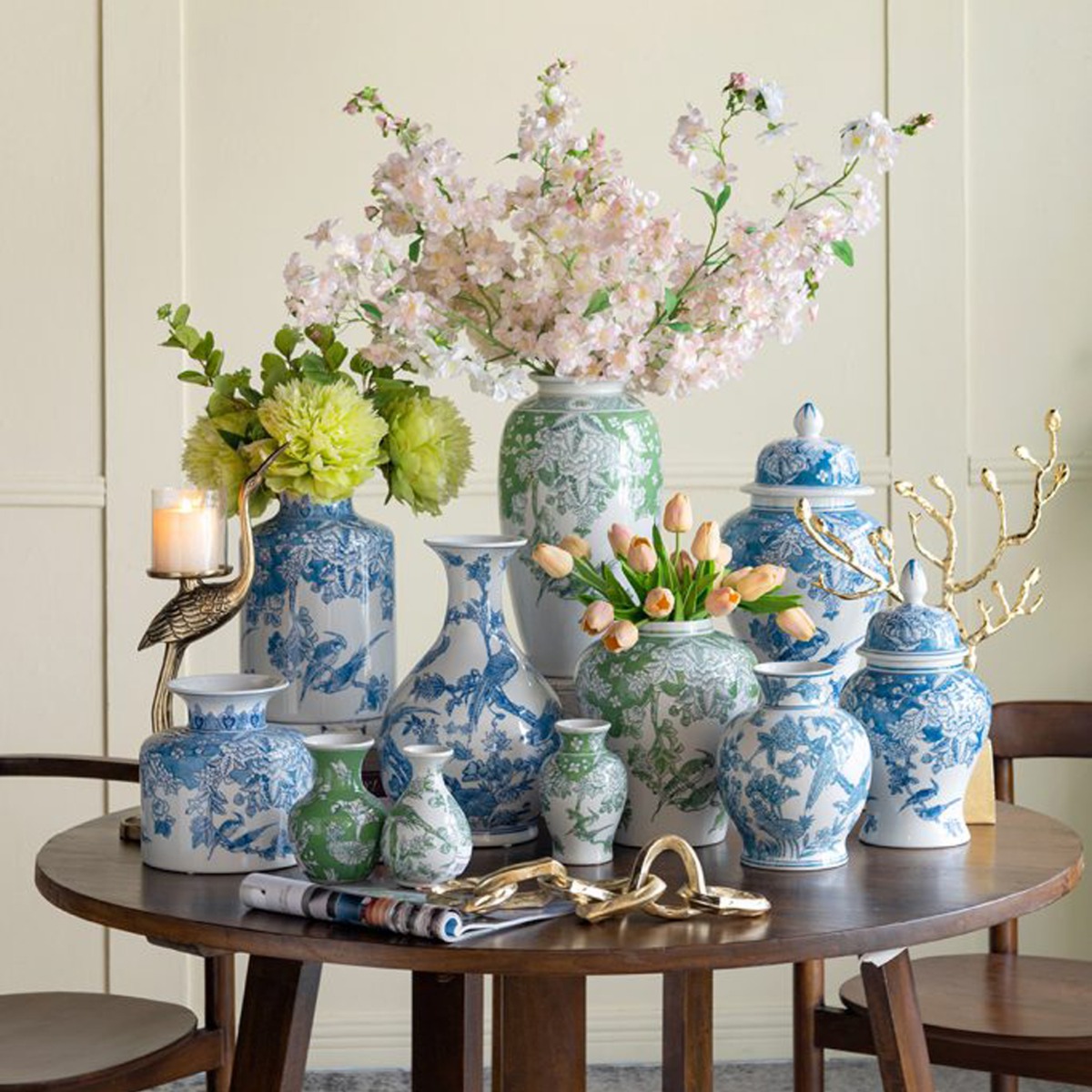 Artekko Melania Διακοσμητικό Βάζο Πορσελάνης σε Άσπρο με Μπλε (22x22x36)cm