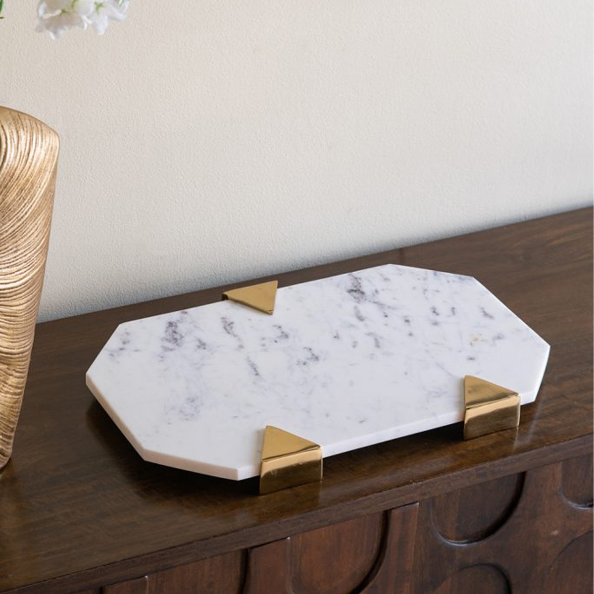 Artekko Marble Λευκός Μαρμάρινος Δίσκος Πλατό με Χρυσές Λεπτομέρειες (51.5x32.5x4)cm