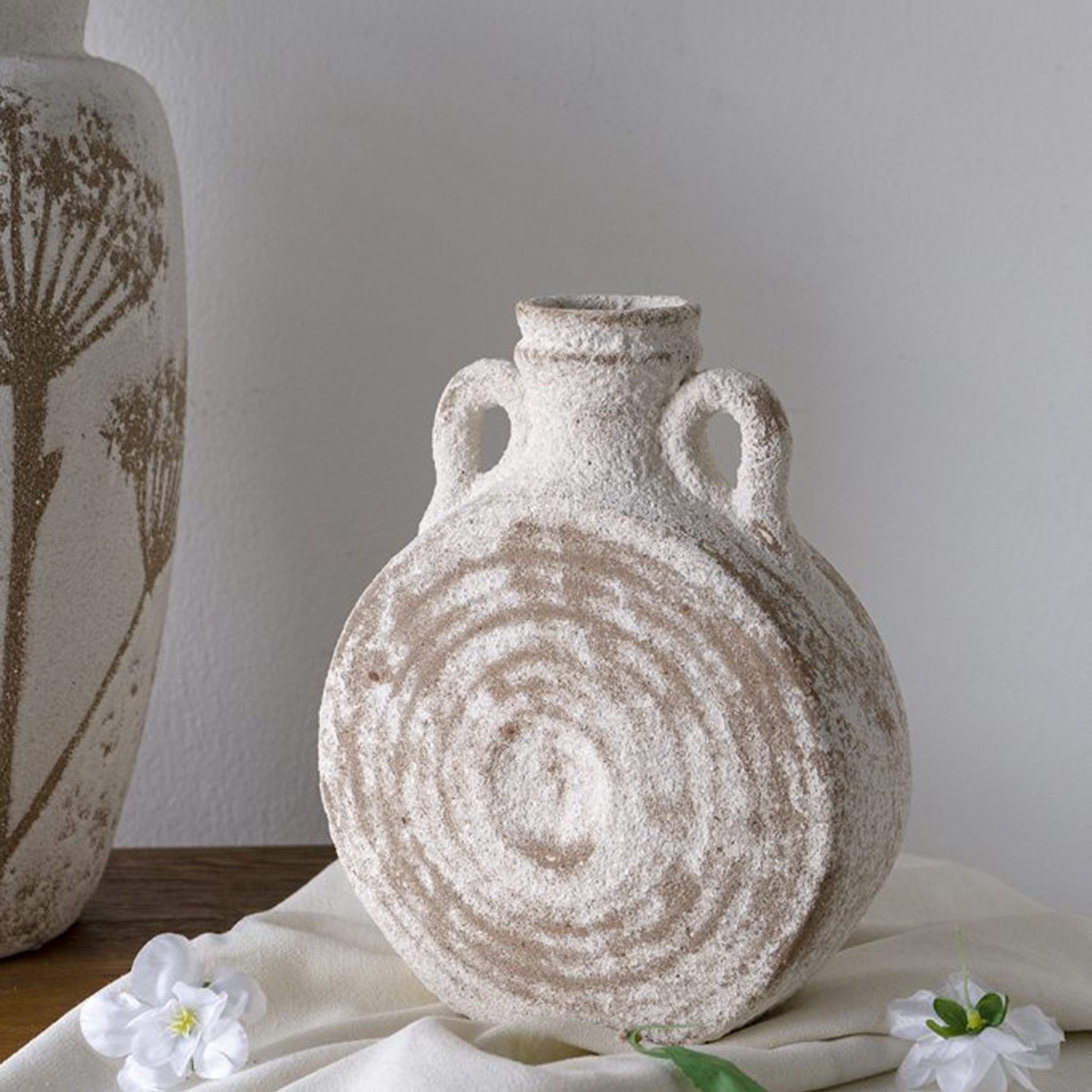 Artekko Antique Λευκό Κεραμικό Βάζο με Καφέ Λεπτομέρειες (18.5x8x23)cm