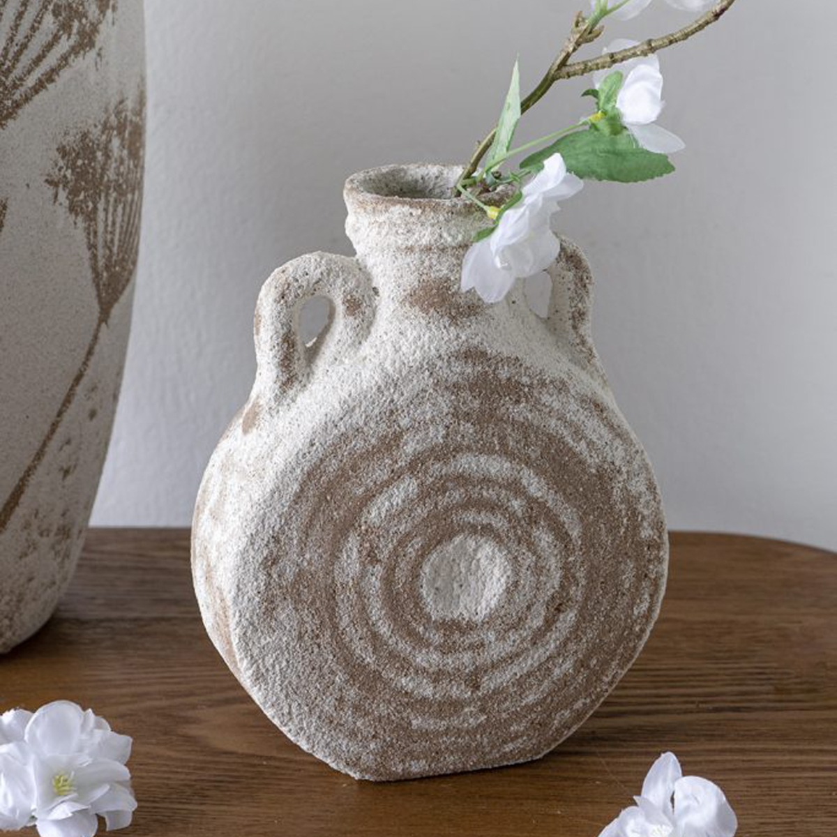 Artekko Antique Λευκό Κεραμικό Βάζο με Καφέ Λεπτομέρειες (15.5x7x19.5)cm