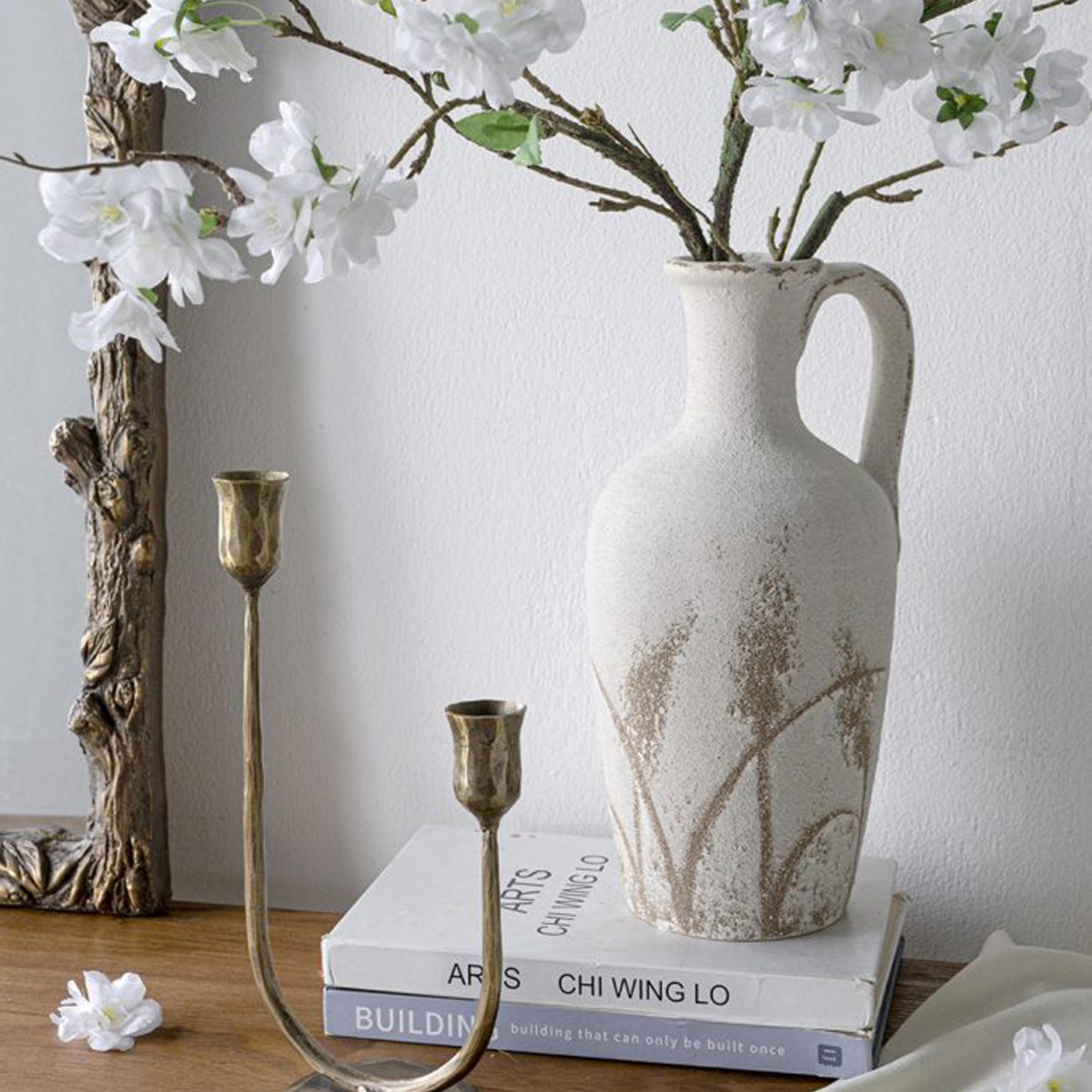 Artekko Antique Λευκό Κεραμικό Βάζο με Καφέ Λεπτομέρειες (17x15.5x34)cm