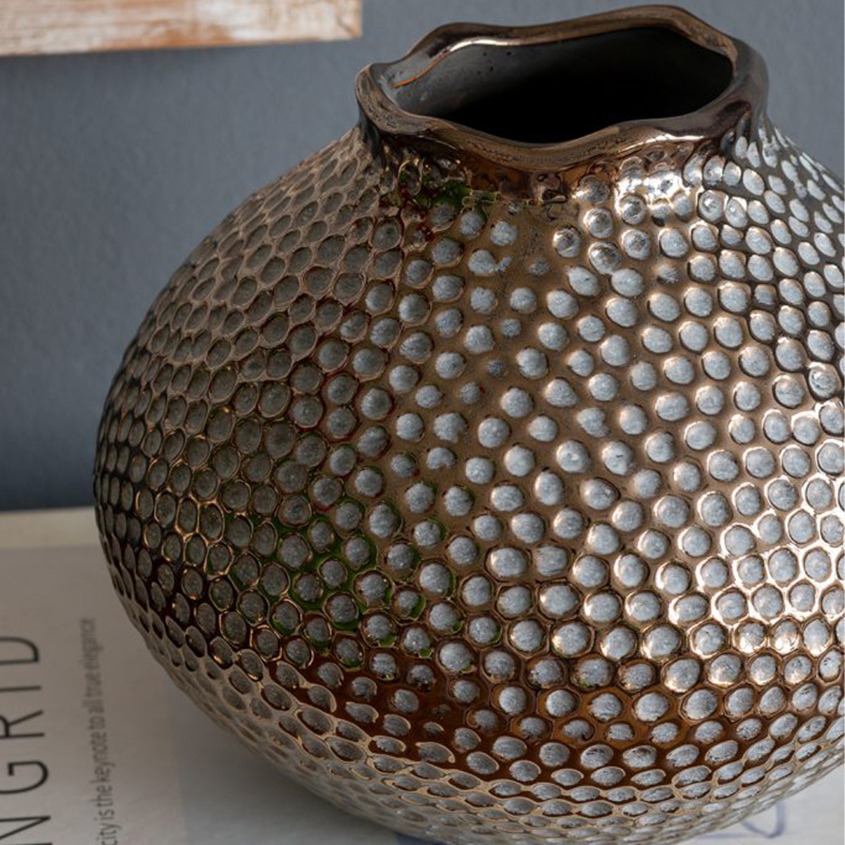 Artekko Lidded Μπρονζέ Κεραμικό Βάζο (21x21x18)cm