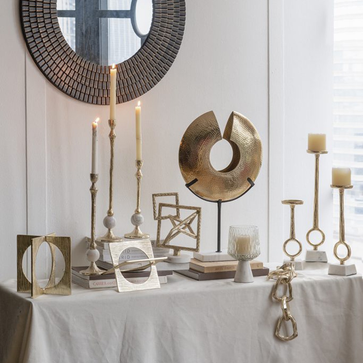 Artekko Noble Χρυσά Μεταλλικά Κηροπήγια (10x10x45.7)cm (10x10x36.8)cm (10x10x29.2)cm 3pcs