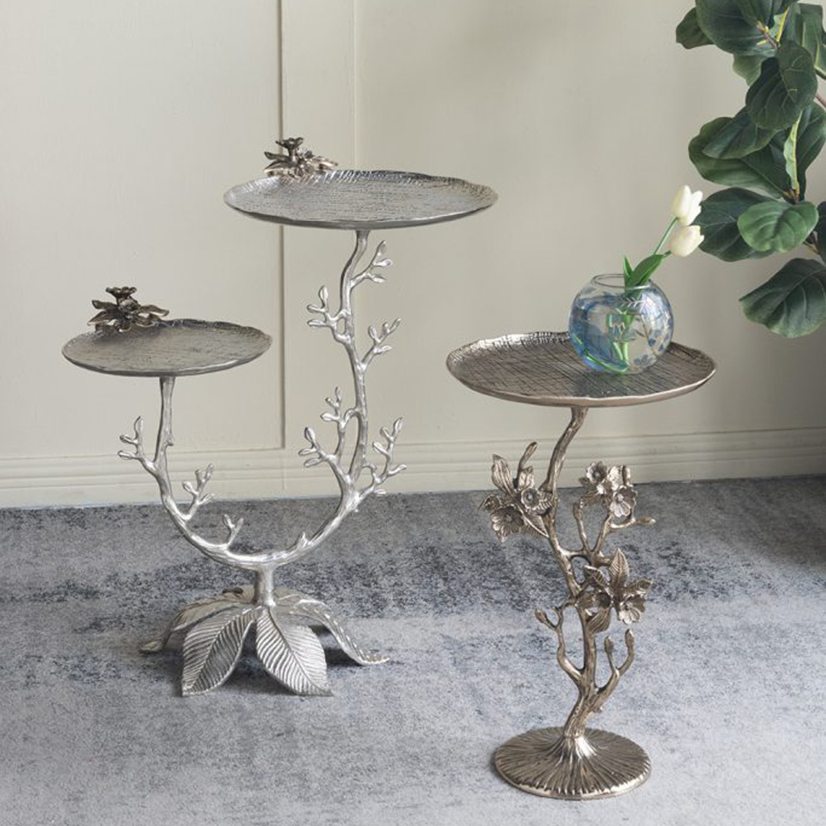 Artekko Branch Χρυσό Μεταλλικό Βοηθητικό Τραπέζι (35.6x35.6x61)cm