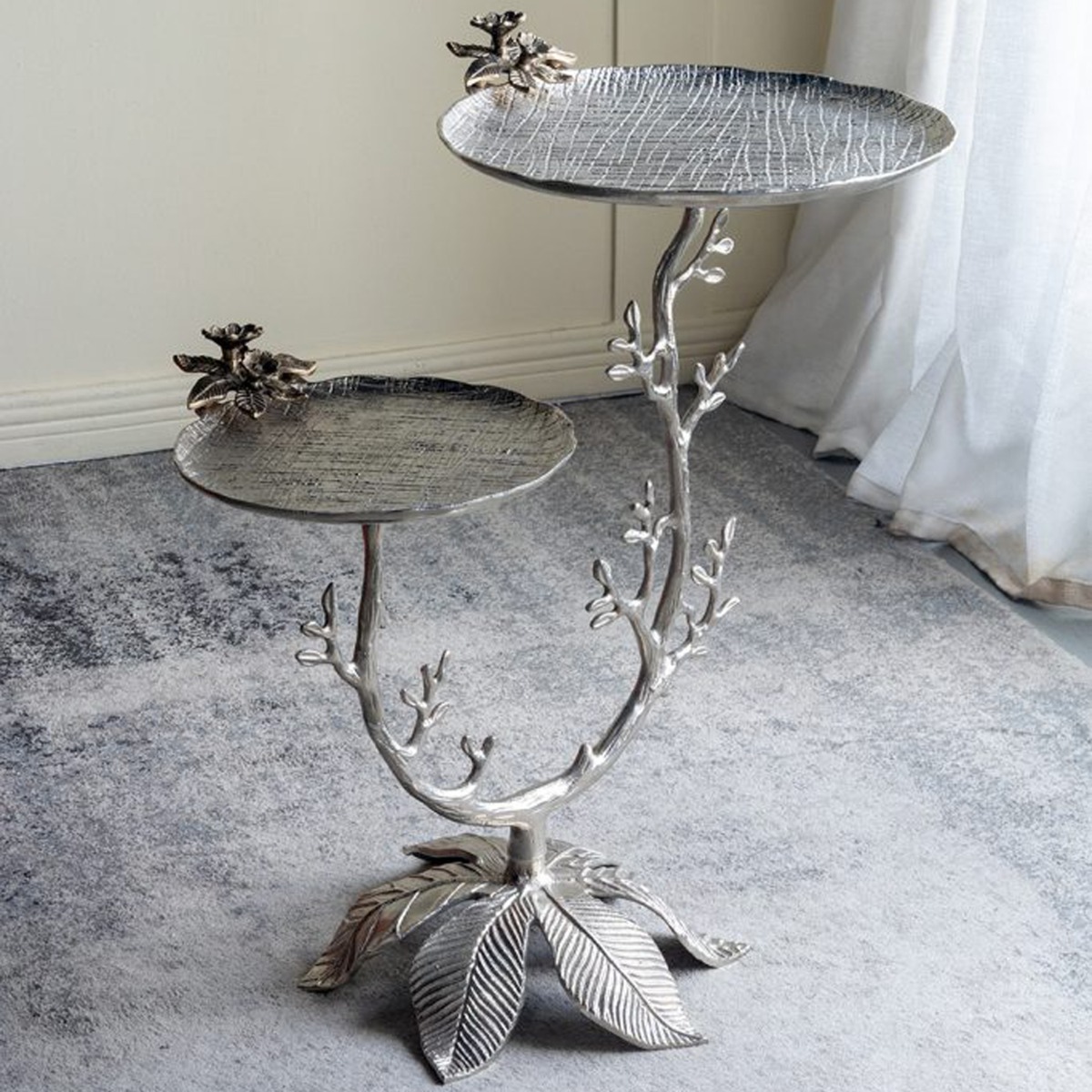 Artekko Branch Ασημί Μεταλλικό Βοηθητικό Τραπέζι (66x40.6x76.2)cm