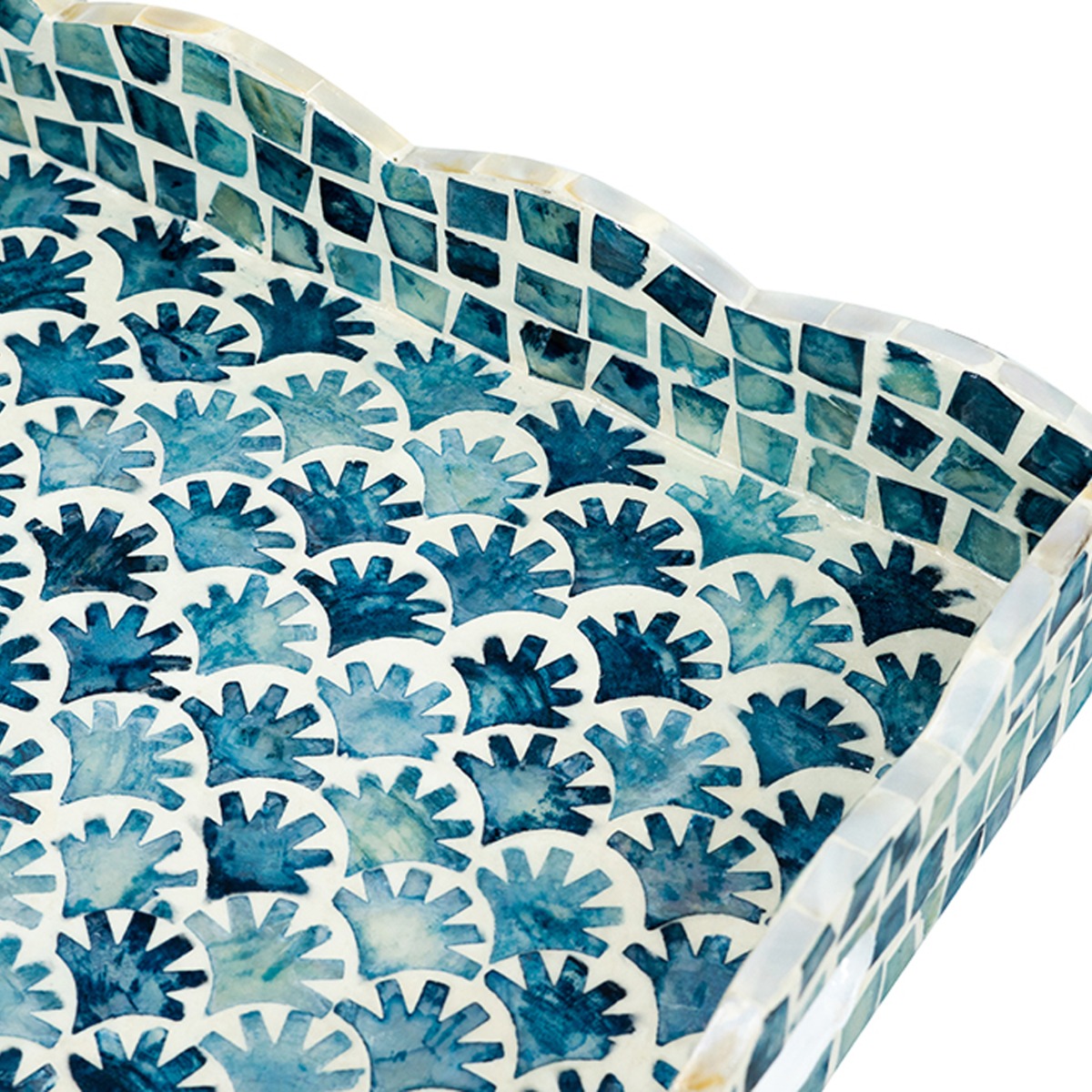 Artekko Ivory Διακοσμητικός Δίσκος από MDF και Capiz σε Λευκό με Μπλε (40x32.5x5)cm