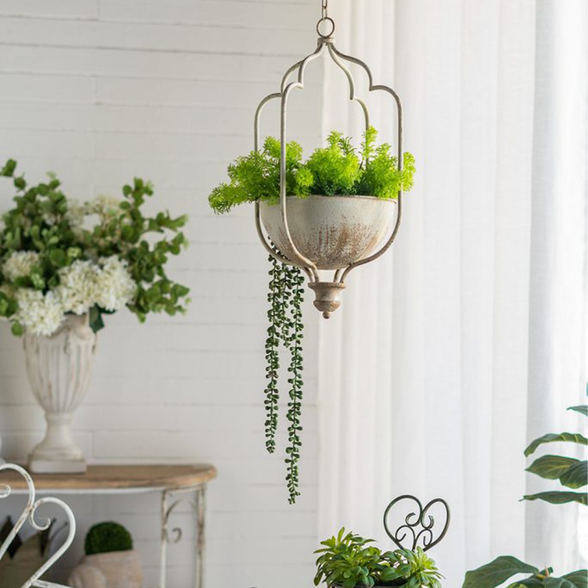 Artekko Vector Κρεμαστό Μεταλλικό Κασπώ σε Λευκή Πατίνα (30x25x55)cm