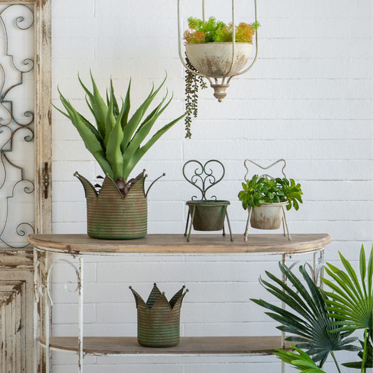 Artekko Vector Κρεμαστό Μεταλλικό Κασπώ σε Λευκή Πατίνα (30x25x55)cm