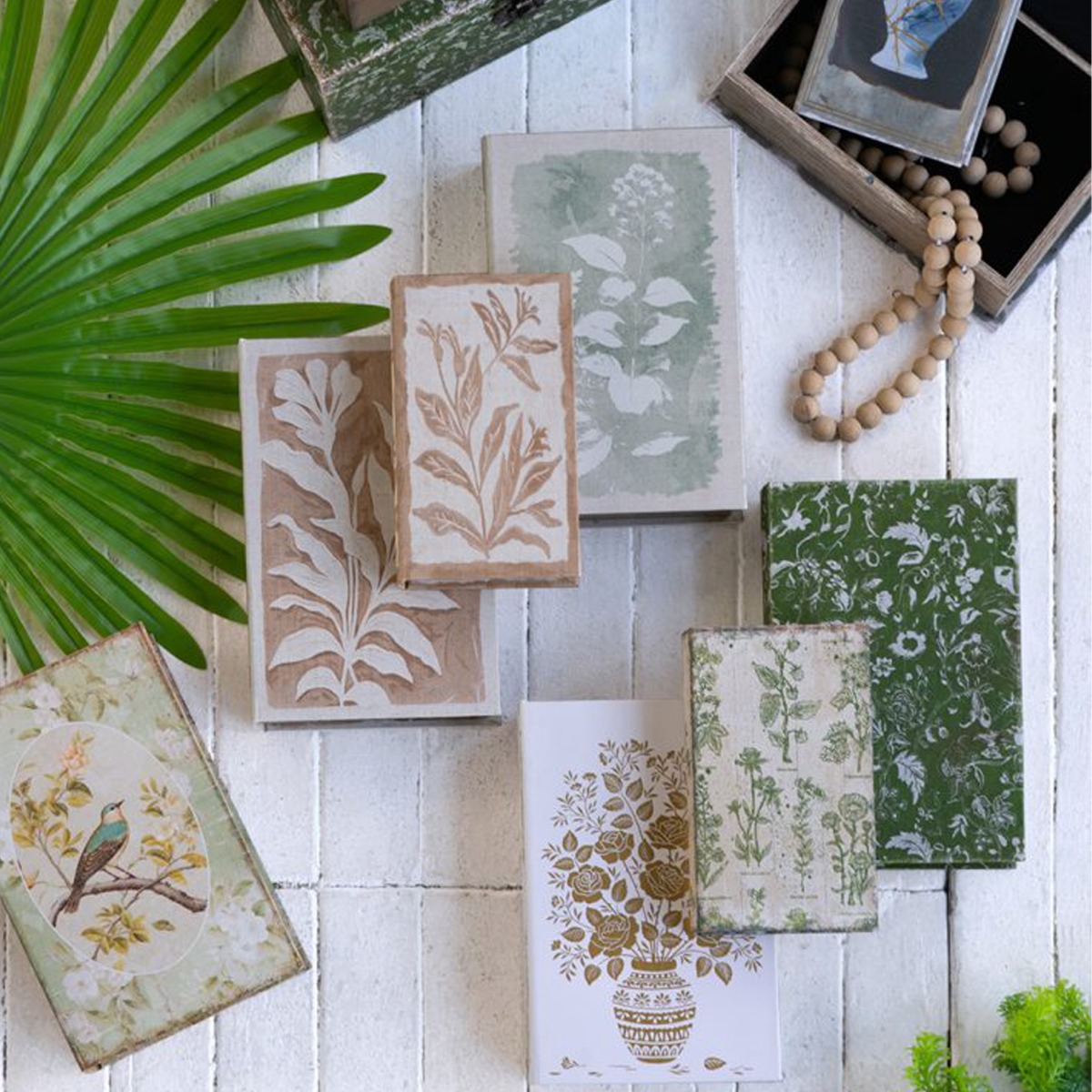 Artekko Book Διακοσμητικά Βιβλία MDF με Αποθηκευτικό Χώρο σε Λευκό με Χρυσό 2pcs