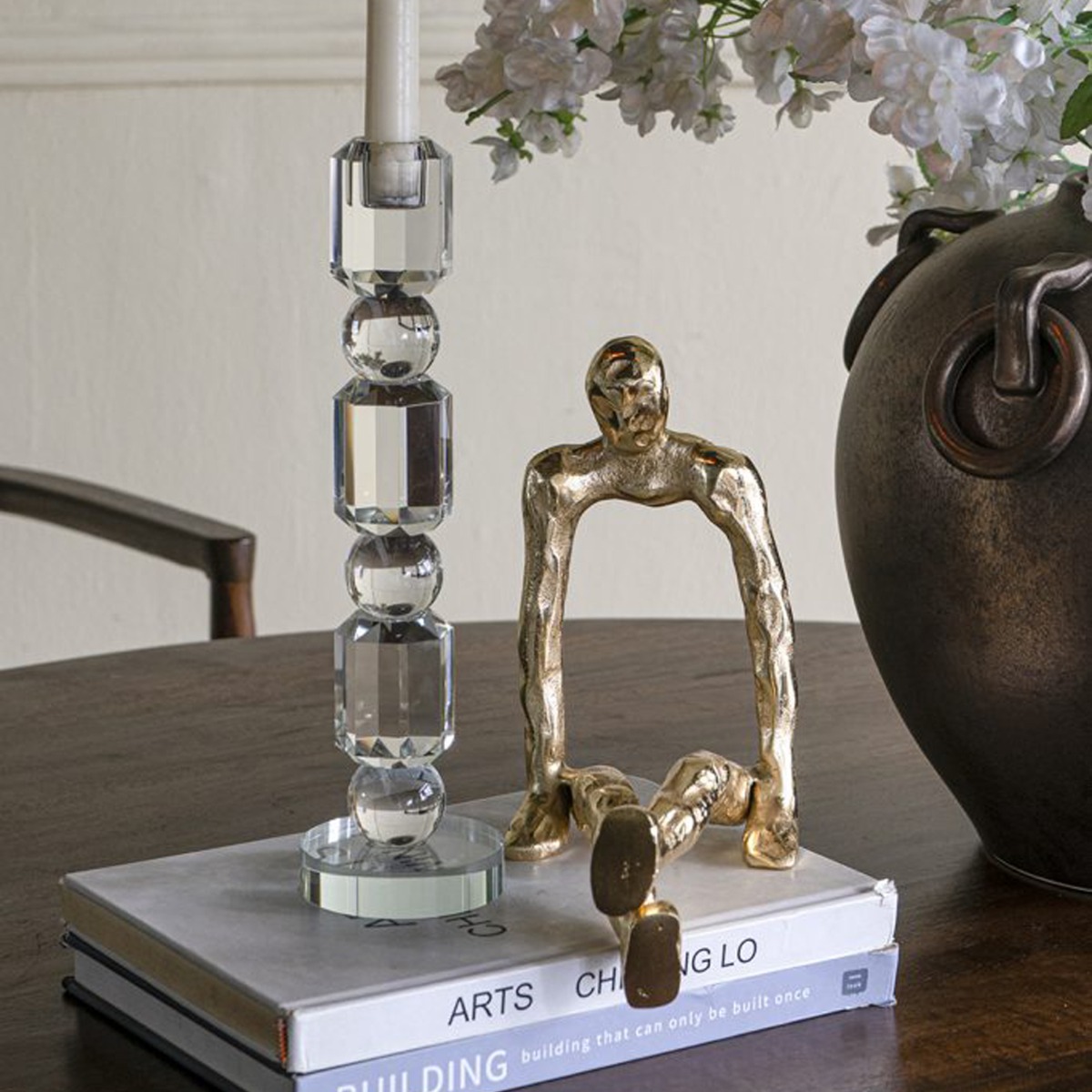 Artekko Figurine Χρυσό Μεταλλικό Επιτραπέζιο Διακοσμητικό Γλυπτό με Φιγούρα (21x12x22)cm