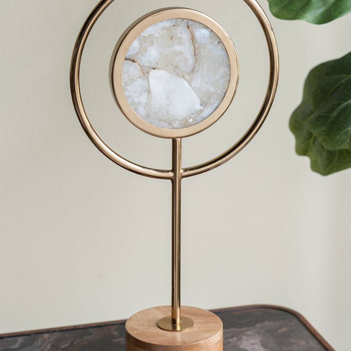 Artekko Agate Χρυσό Μεταλλικό Διακοσμητικο με Αχάτη σε Ξύλινη Βάση (20x10x45)cm