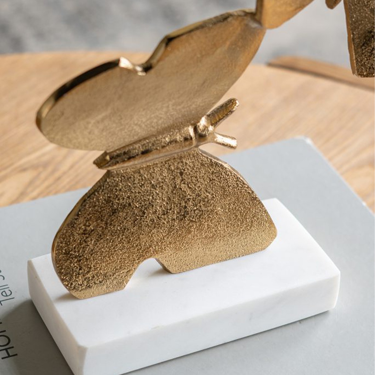 Artekko Noble Χρυσό Μεταλλικό Διακοσμητικό με Πεταλούδες (25x7.5x40)cm