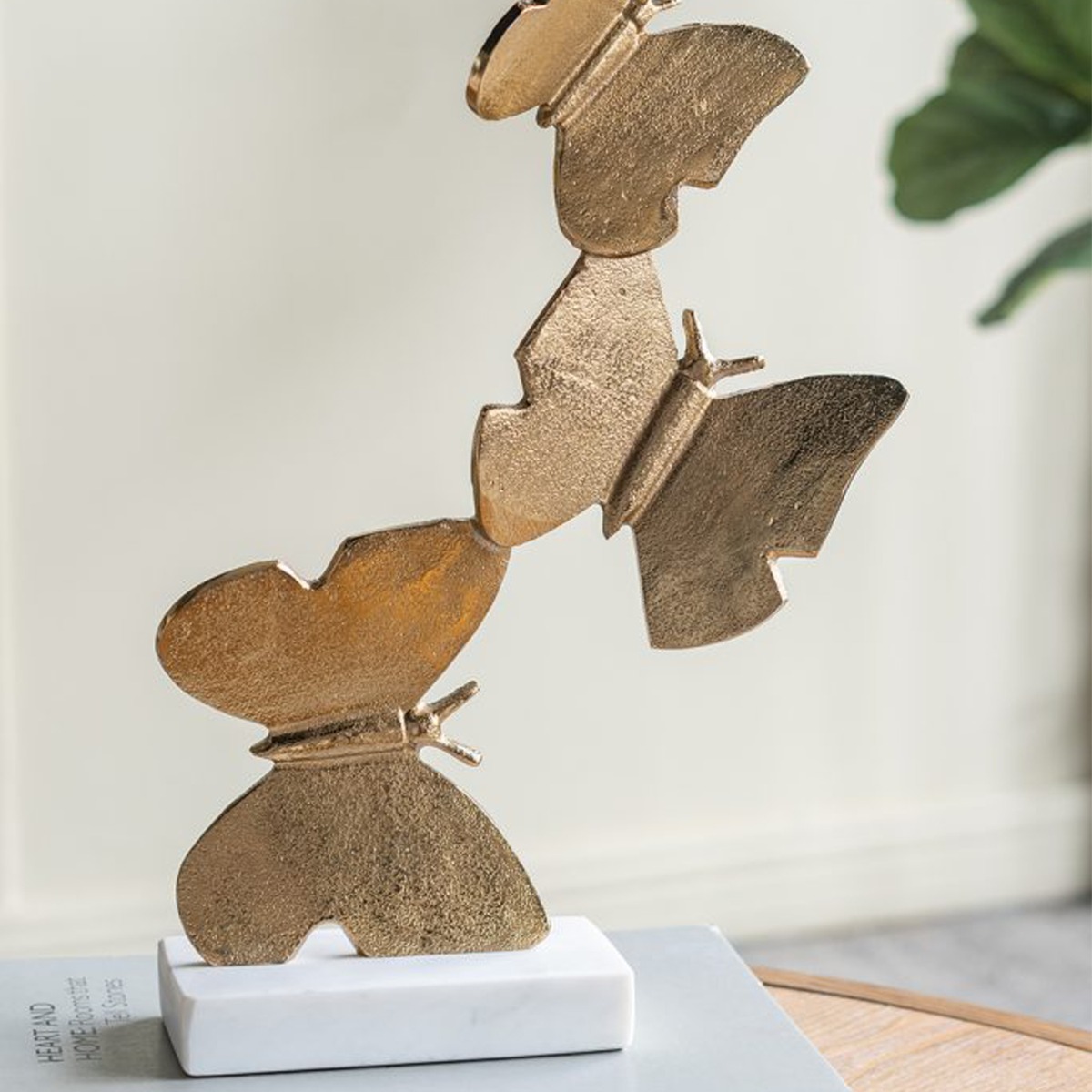 Artekko Noble Χρυσό Μεταλλικό Διακοσμητικό με Πεταλούδες (25x7.5x40)cm