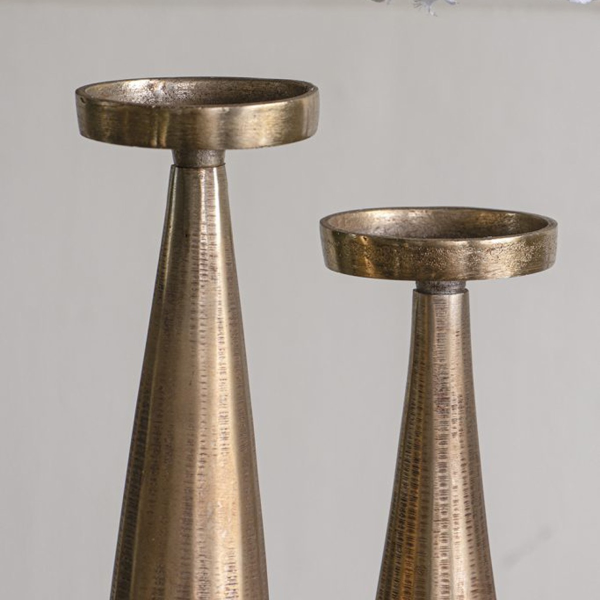 Artekko Noble Χρυσό Μεταλλικό Κηροπήγιο (8.3x8.3x24.3)cm