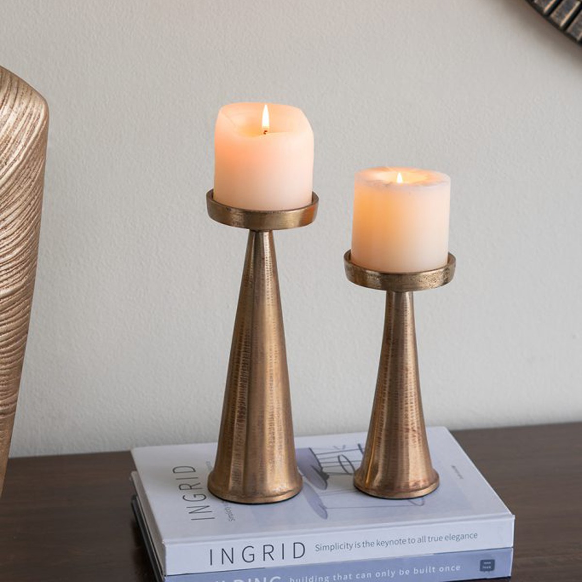 Artekko Noble Χρυσό Μεταλλικό Κηροπήγιο (8.3x8.3x18.5)cm