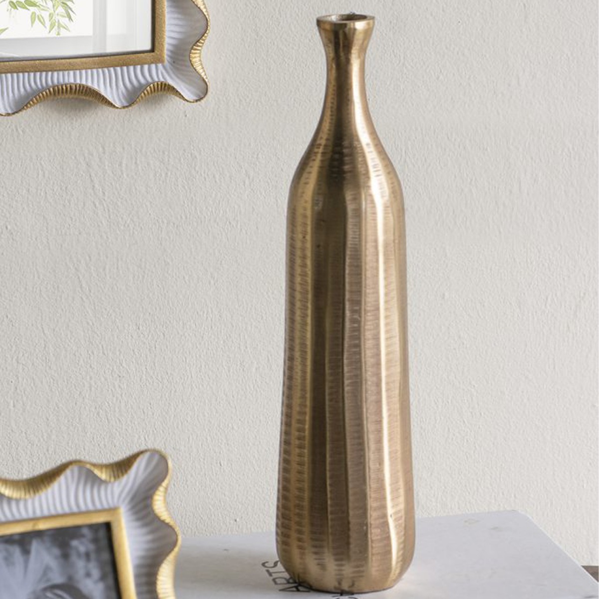 Artekko Noble Χρυσό Μεταλλικό Βάζο (9.5x9.5x38)cm