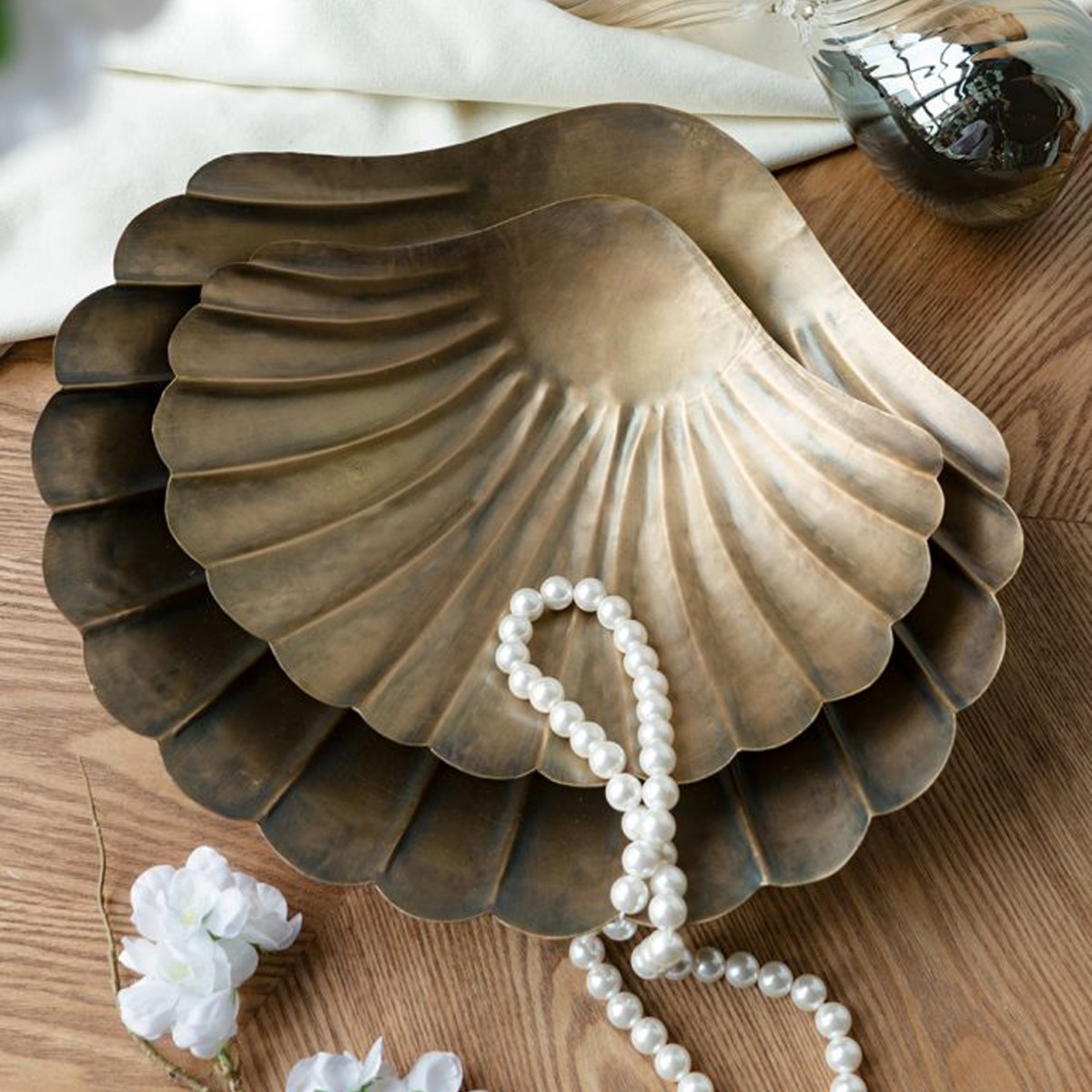 Artekko Solis Χρυσή Μεταλλική Πιατέλα (31.5x26.5x6)cm