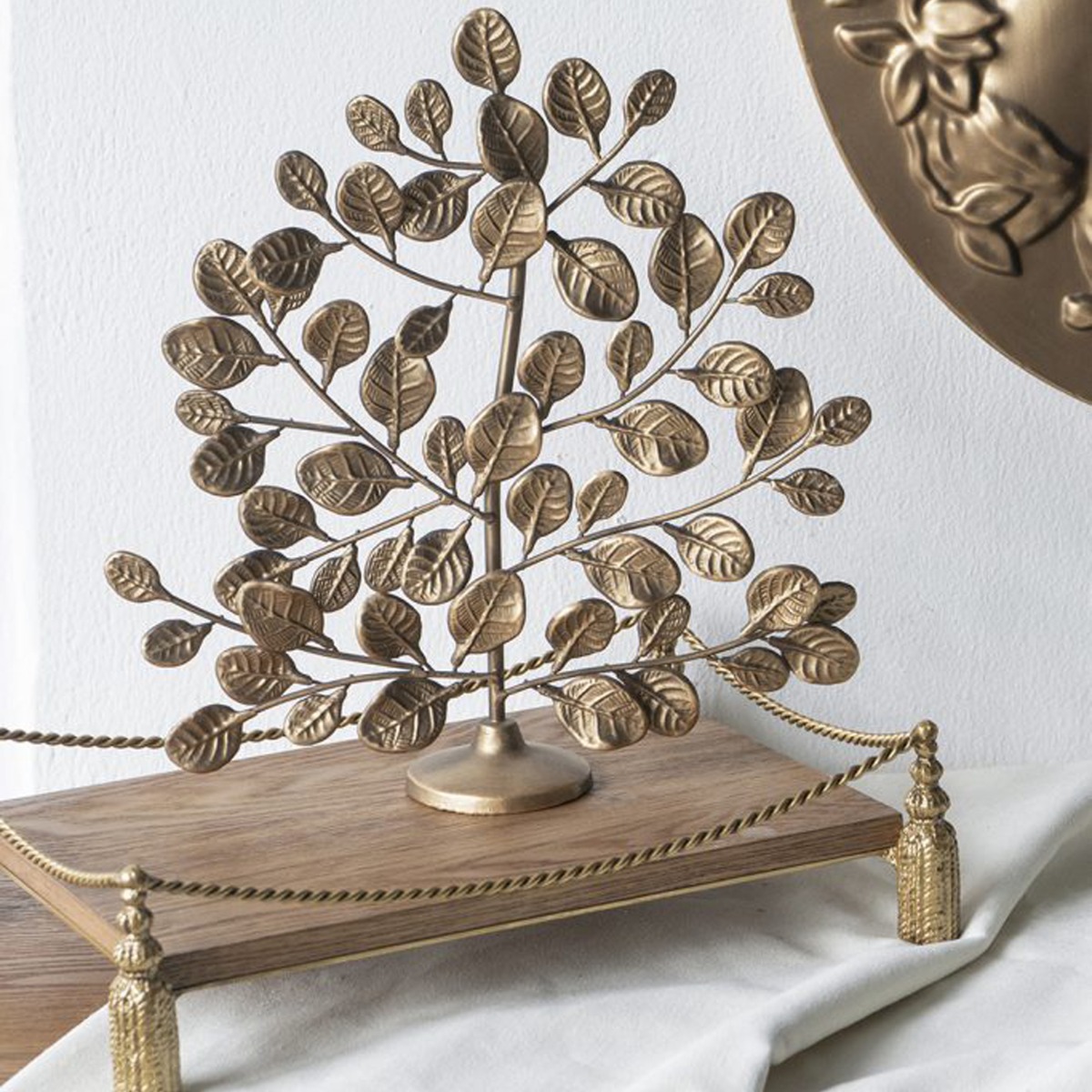Artekko Solis Χρυσό Μεταλλικό Διακοσμητικό Δέντρο (28.5x7.3x30)cm