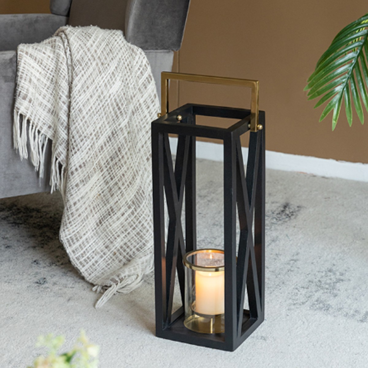 Artekko Lantern Φανάρι Διακοσμητικό Ξύλο/Μέταλλο Μαύρο/Χρυσό (26x21x64)cm