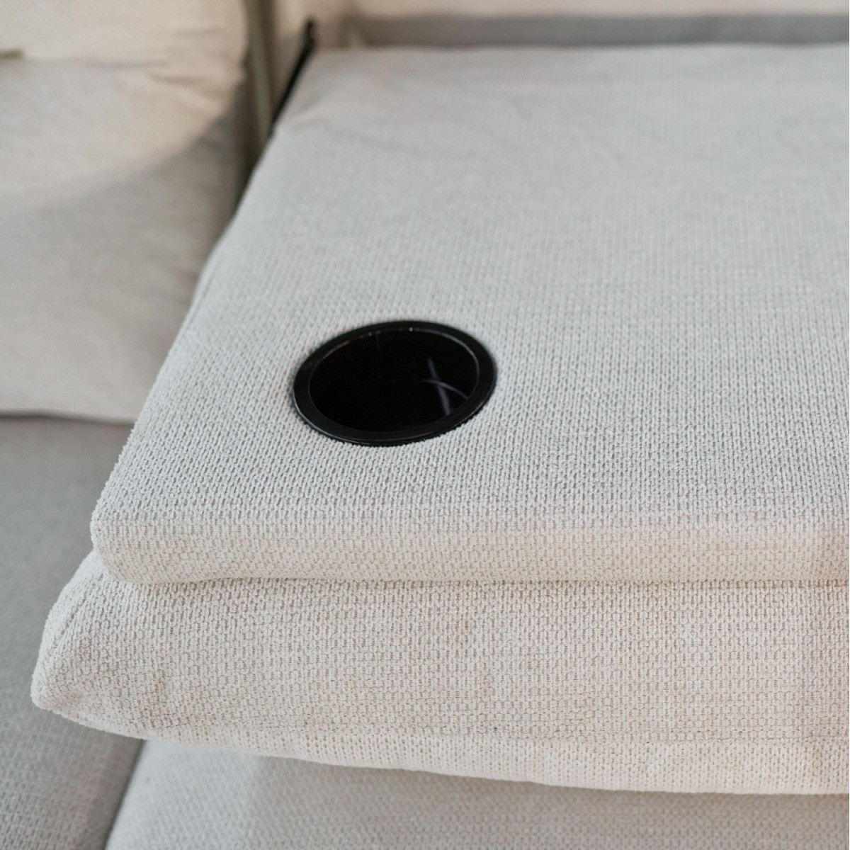 ΣΕΤ ΚΑΝΑΠΕΣ-ΠΟΛΥΘΡΟΝΑ RELAX SYNTHIA HM10735.01 ΜΠΕΖ ΥΦΑΣΜΑ-ΗΛΕΚΤΡΙΚΗ ΑΝΑΚΛΙΣΗ [L]