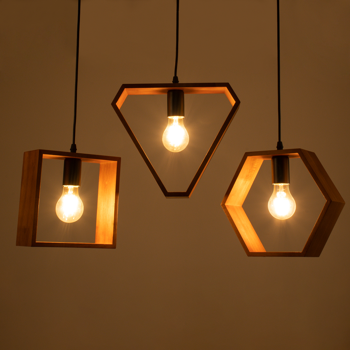 GloboStar® ELISE 00684 Μοντέρνο Κρεμαστό Φωτιστικό Ράγα Τρίφωτο 3 x E27 IP20 Καφέ Ξύλο με Μαύρο Μέταλλο - Μ76 x Π8 x Υ130cm