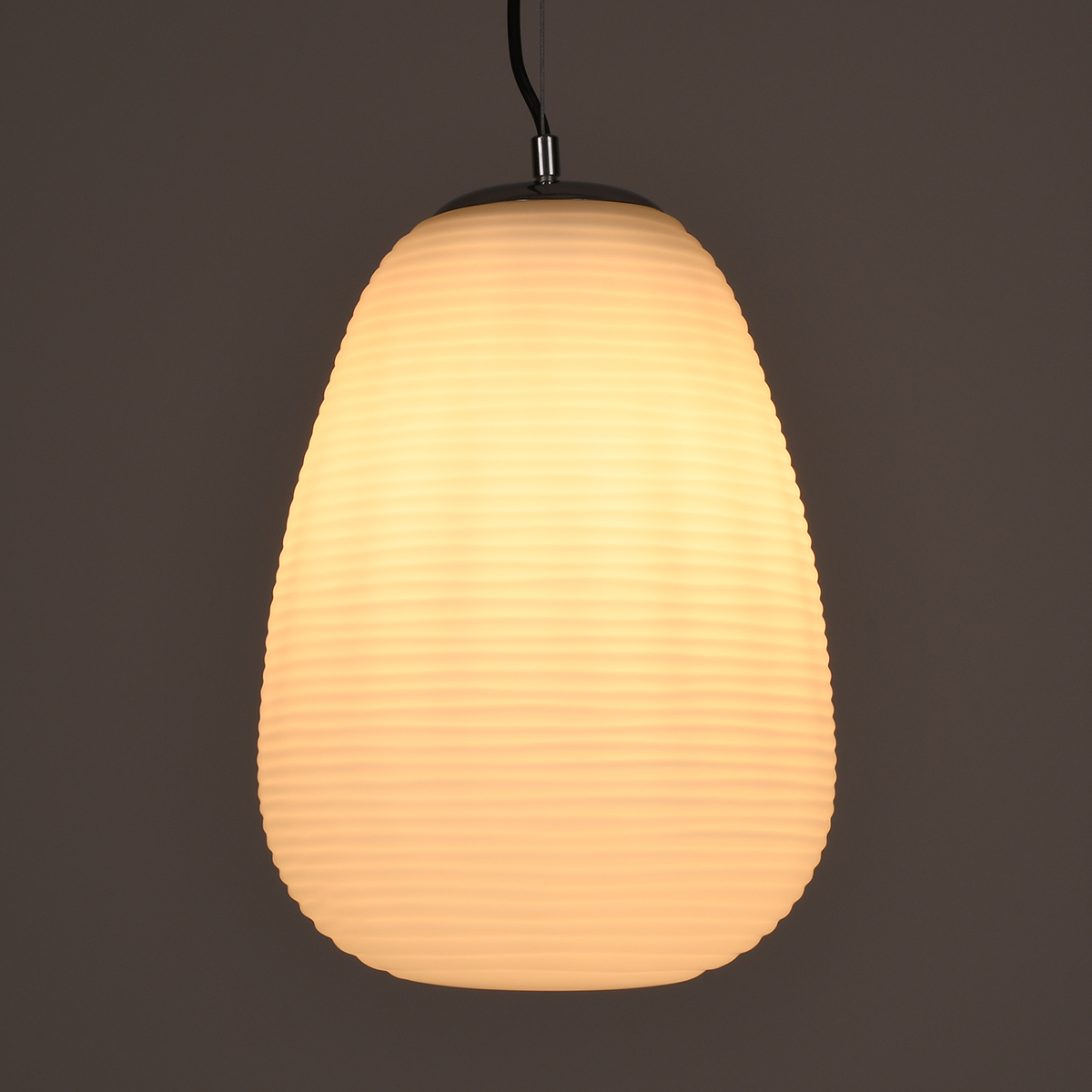 GloboStar® FREYA 00745 Μοντέρνο Κρεμαστό Φωτιστικό Ανάρτηση Μονόφωτο 1 x E27 IP20 Λευκό Γυαλί με Ασημί Μέταλλο - Μ24 x Π24 x Υ35cm
