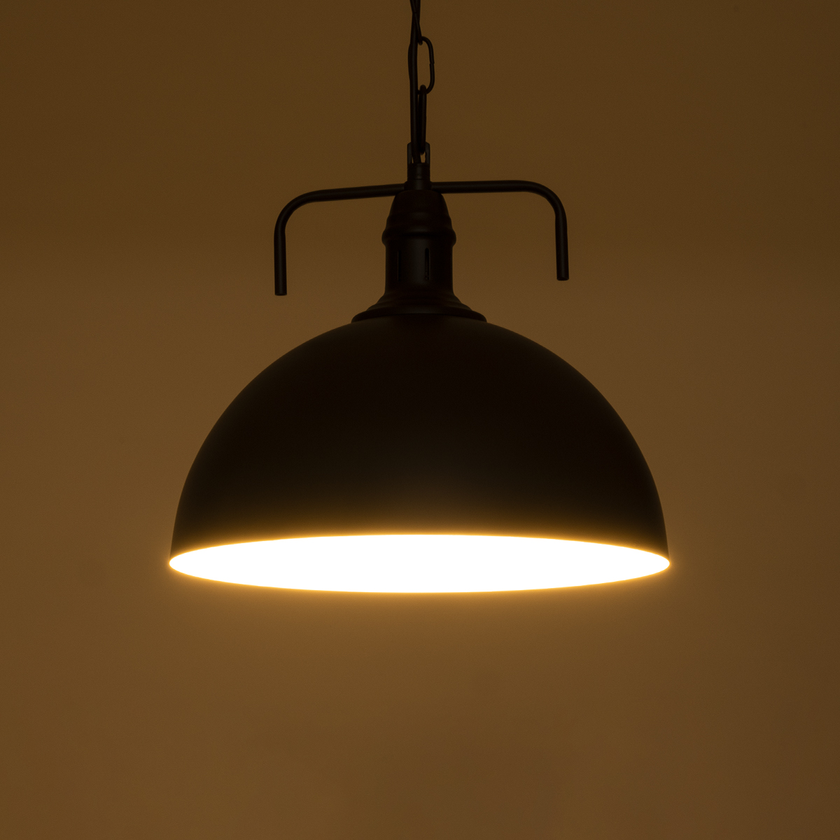 GloboStar® LARKIN 01175 Vintage Κρεμαστό Φωτιστικό Καμπάνα Μονόφωτο 1 x E27 IP20 Μαύρο Μέταλλο - Μ30 x Π30 x Y28cm
