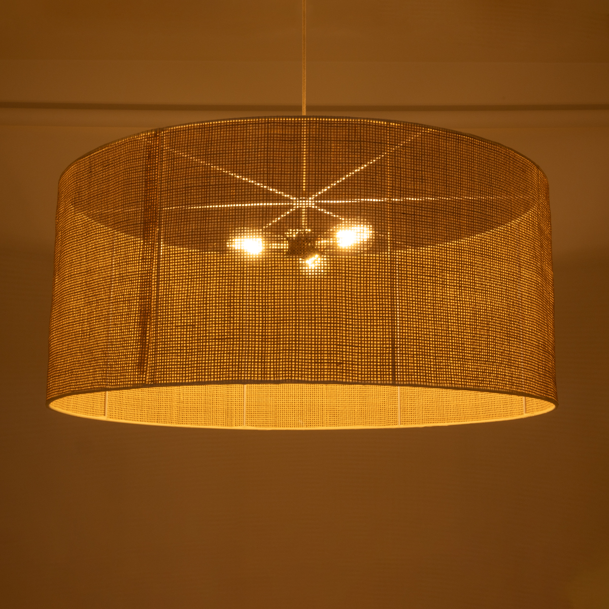 GloboStar® YOTTO 01823 Boho Κρεμαστό Φωτιστικό Καπέλο Τρίφωτο 3 x E27 IP20 Μπεζ Ξύλο - Μ90 x Π90 x Υ40cm