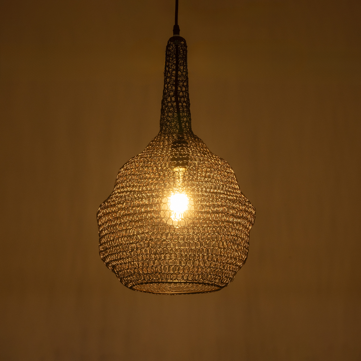 GloboStar® KENTUCKY 01881 Vintage Κρεμαστό Φωτιστικό Πλέγμα Μονόφωτο 1 x E27 IP20 Καφέ Μέταλλο - Μ30 x Π30 x Υ50cm