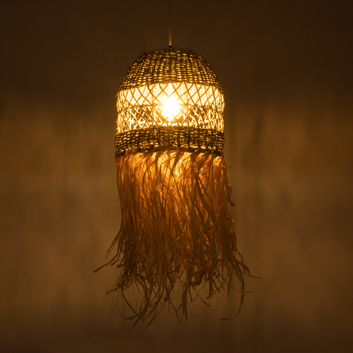 GloboStar® SAINTLUCIA 02160 Boho Κρεμαστό Φωτιστικό Πλέγμα Μονόφωτο 1 x E27 IP20 Καφέ Ράφια - Μ30 x Π30 x Υ90cm