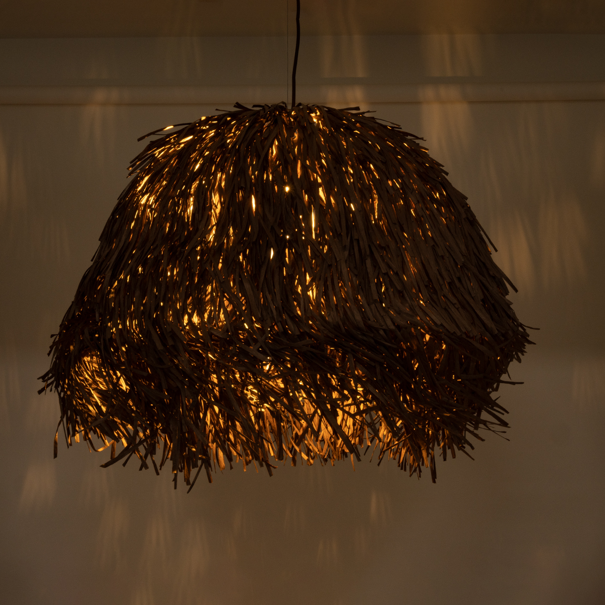 GloboStar® GUADELOUPE 02294 Boho Κρεμαστό Φωτιστικό Πλέγμα Μονόφωτο 1 x E27 IP20 Καφέ Ράφια - Μ80 x Π80 x Υ60cm