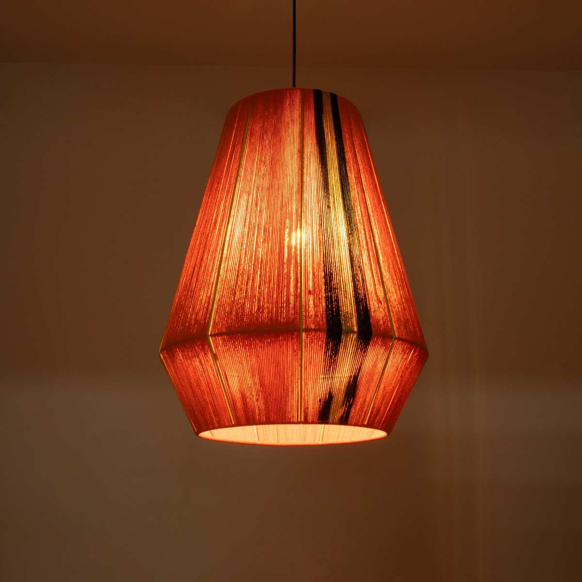 GloboStar® SALERNO 02337 Boho Κρεμαστό Φωτιστικό Πλέγμα Μονόφωτο 1 x E27 IP20 Πολύχρωμο Σχοινί - Μ50 x Π50 x Υ60cm