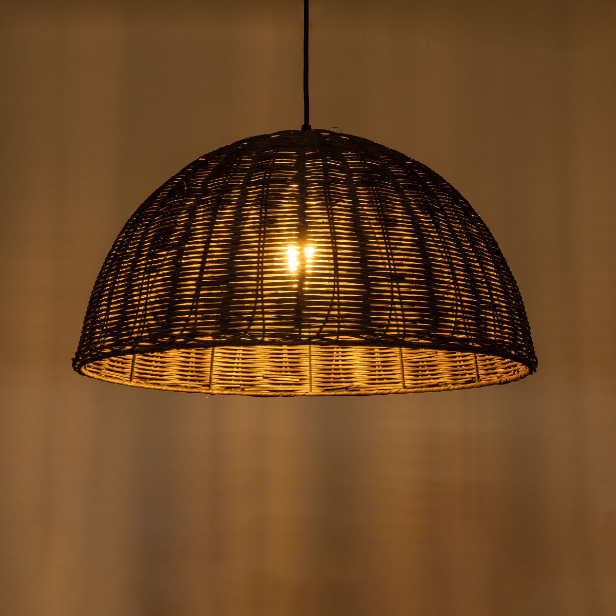 GloboStar® MONTANA 02381 Boho Κρεμαστό Φωτιστικό Καμπάνα Μονόφωτο 1 x E27 IP20 Καφέ Ξύλο - Μ50 x Π50 x Υ25cm